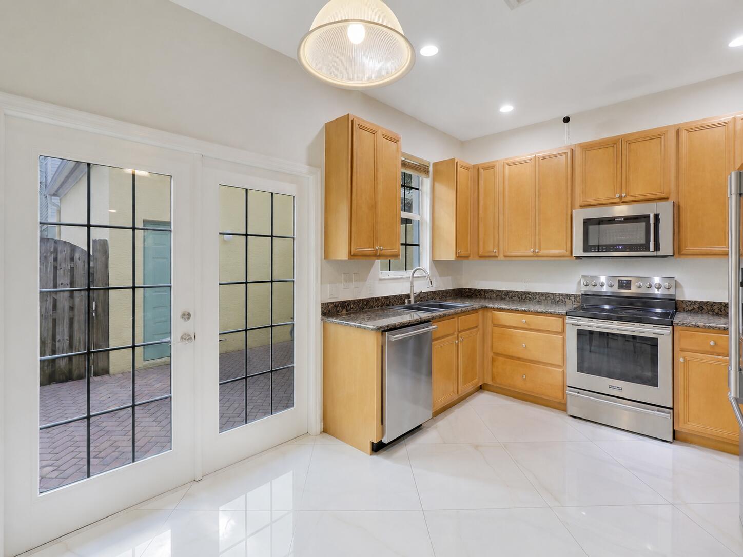 118 Seagrape Drive 105