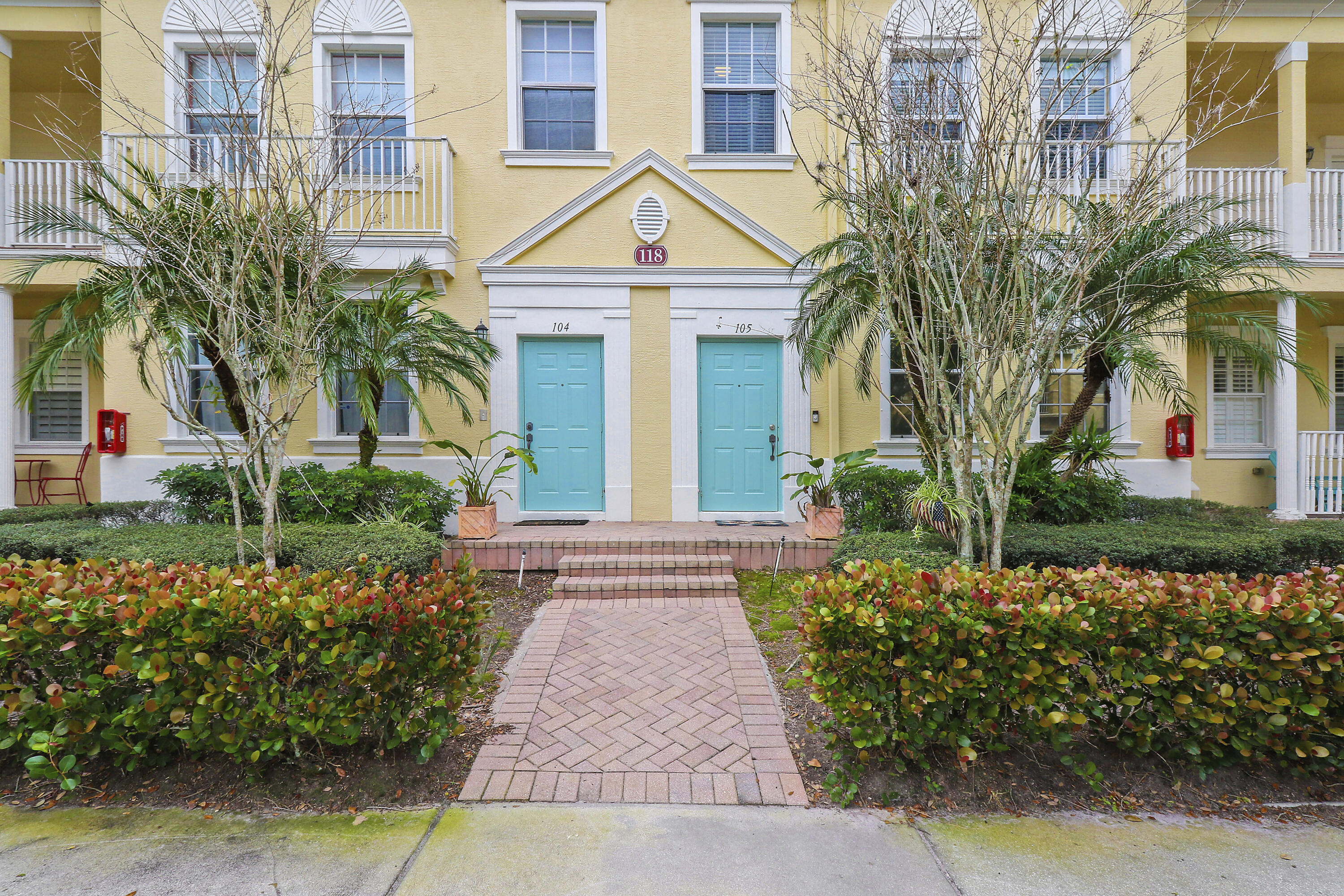 118 Seagrape Drive 105