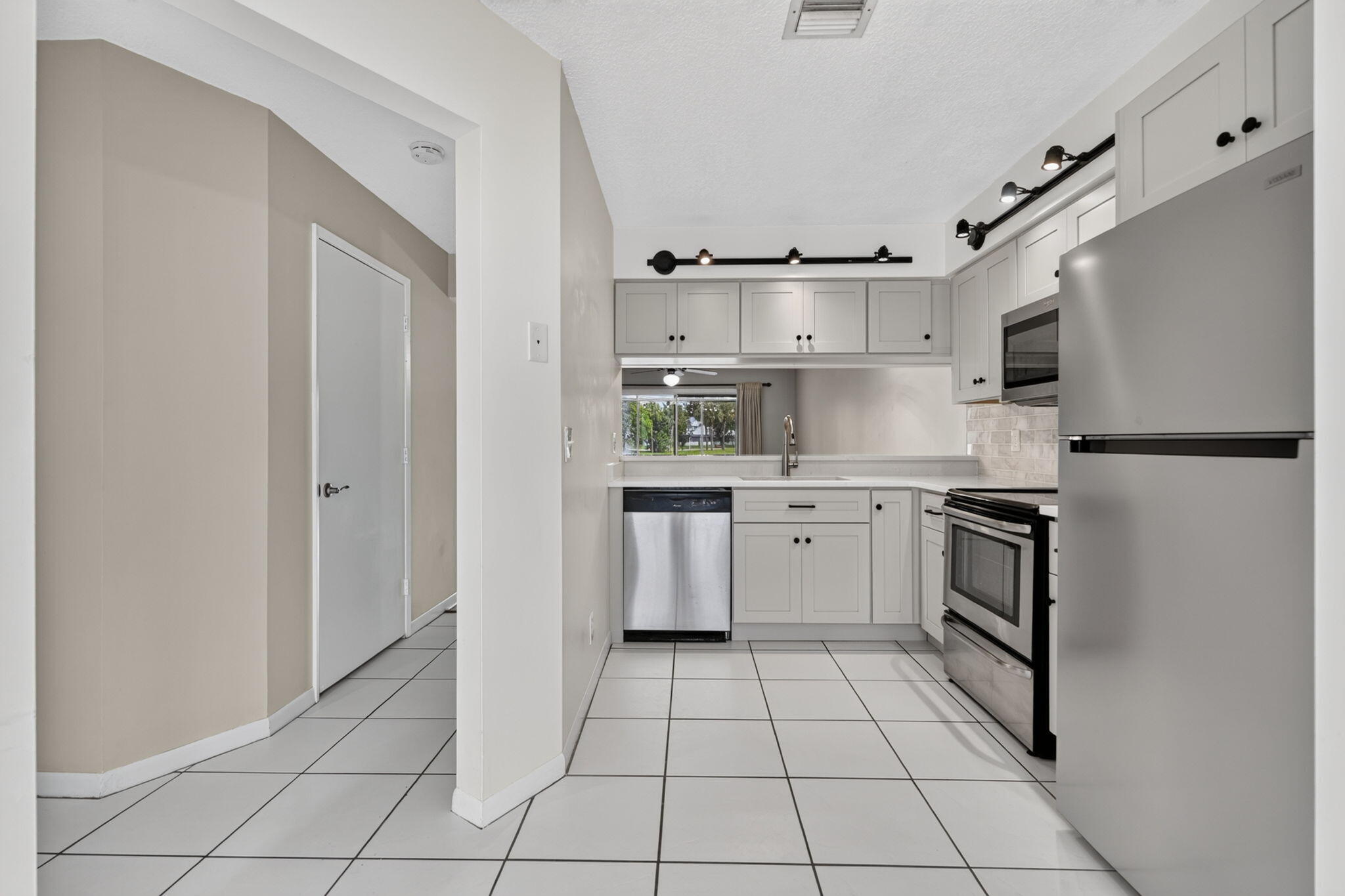 6254 Riverwalk Lane 5