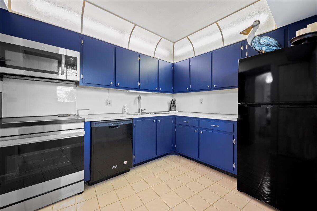 100 Ocean Trail Way 107