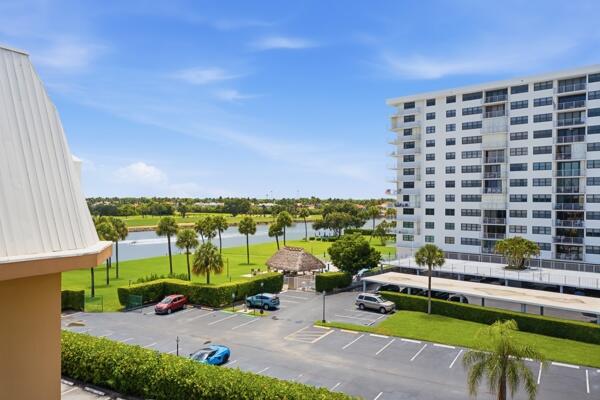308 Golfview Road Ph03
