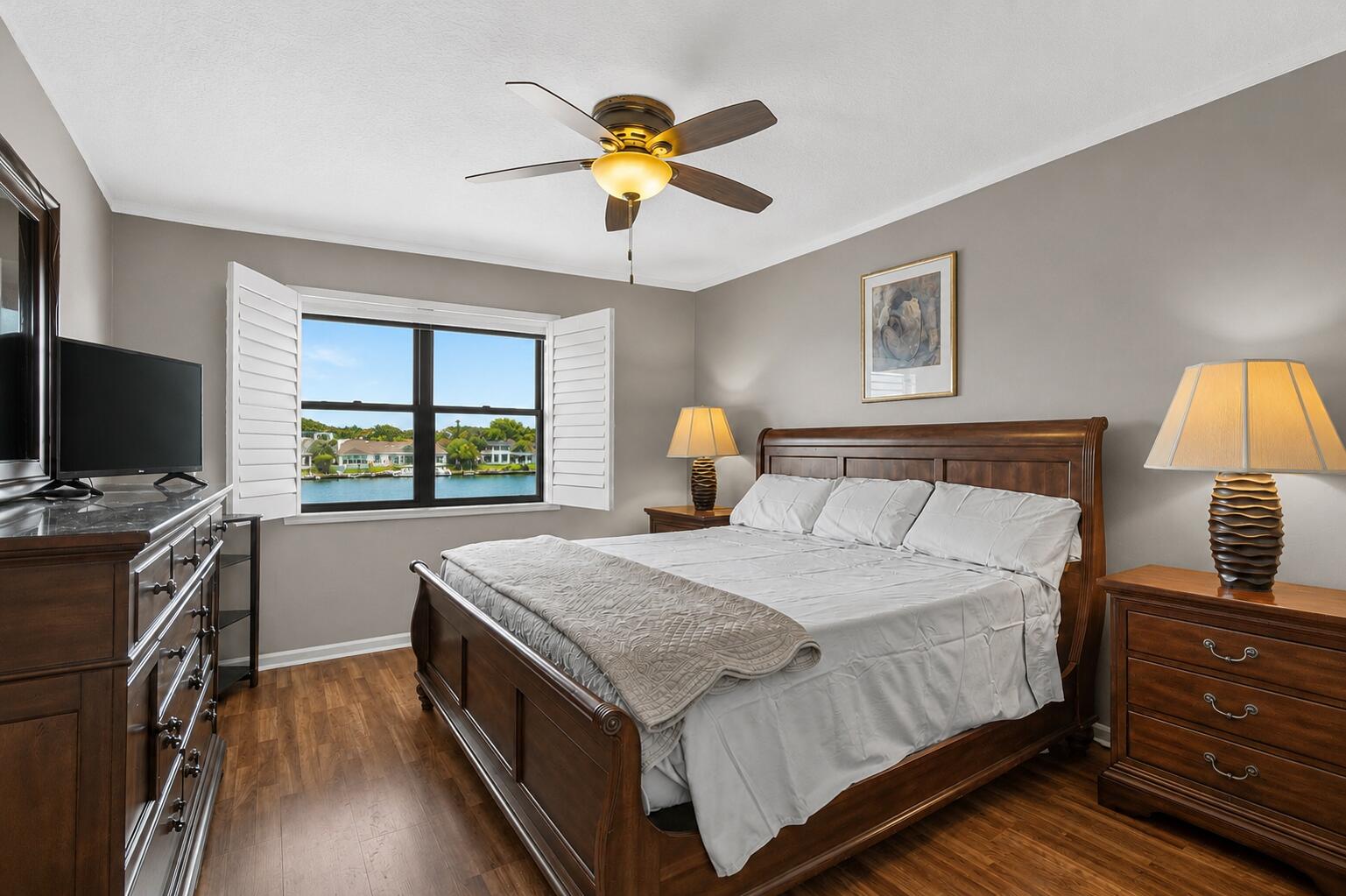 313 Lake Circle 316