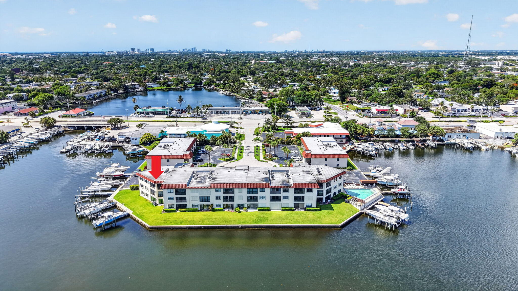 313 Lake Circle 316