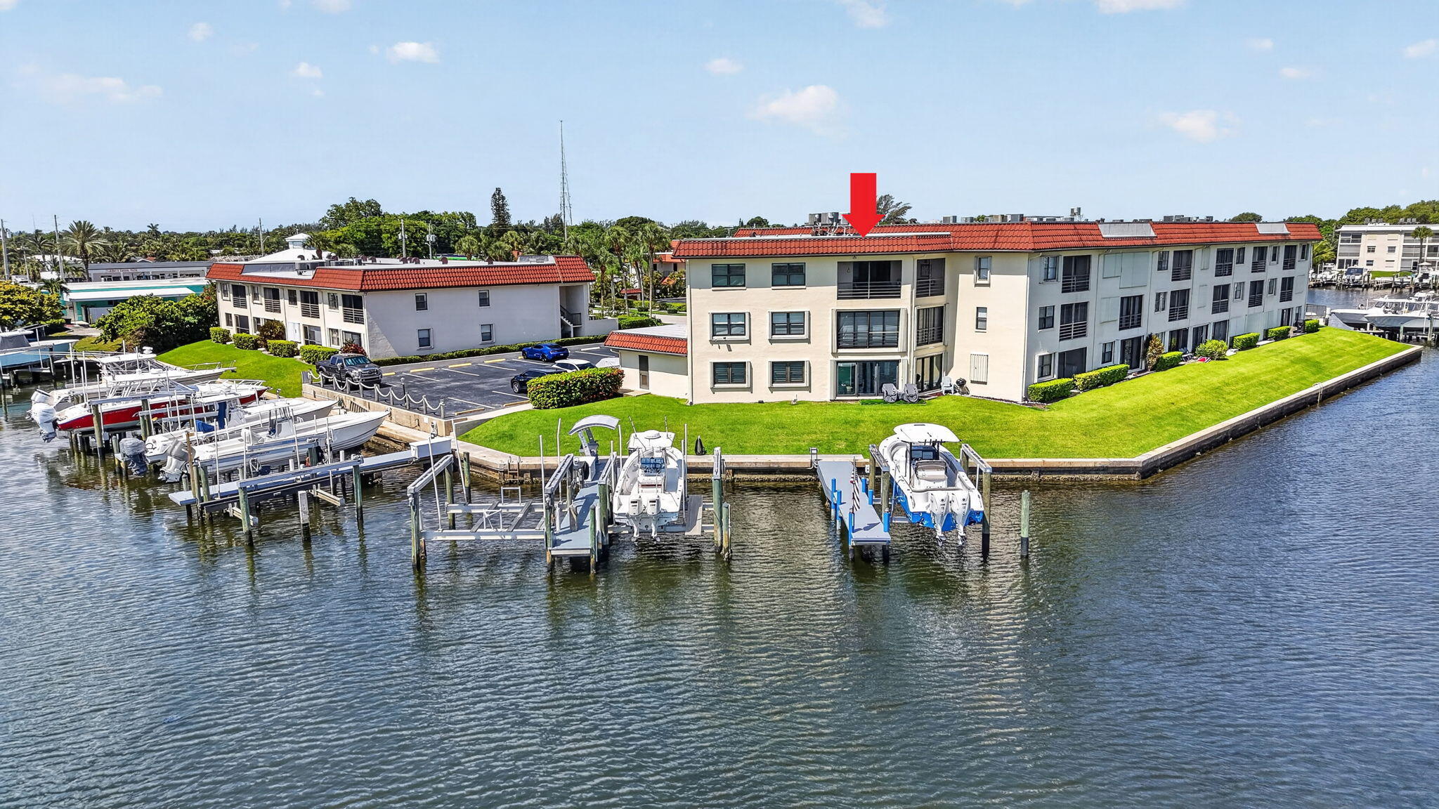 313 Lake Circle 316