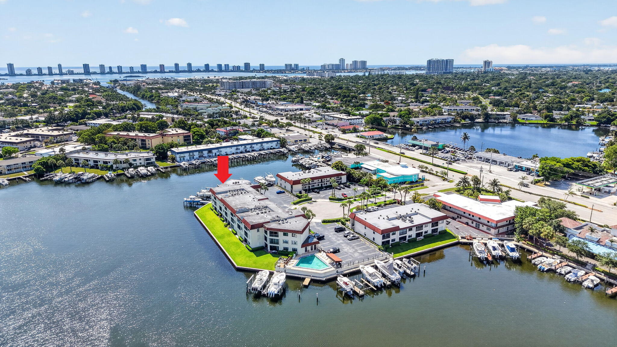 313 Lake Circle 316