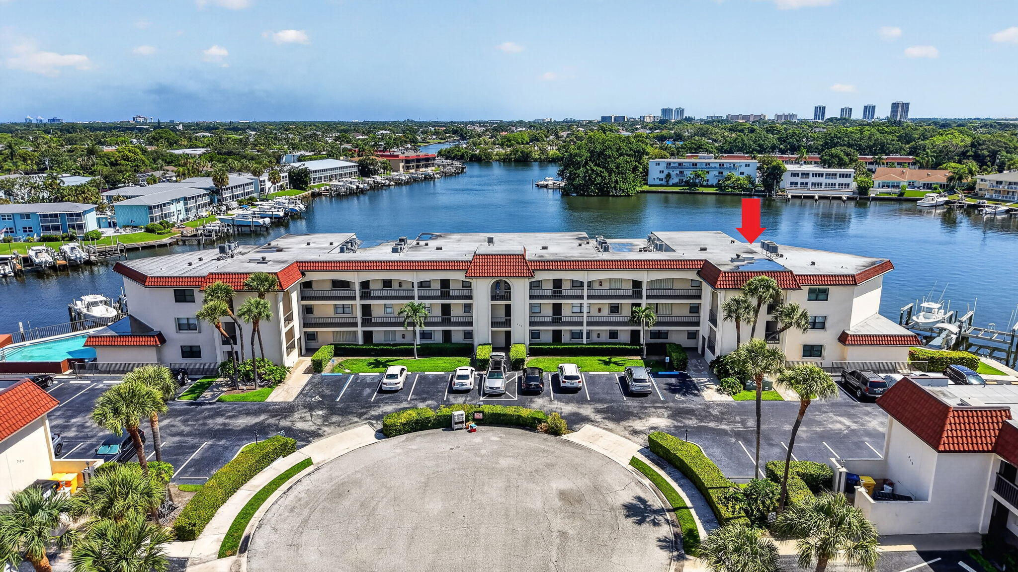 313 Lake Circle 316