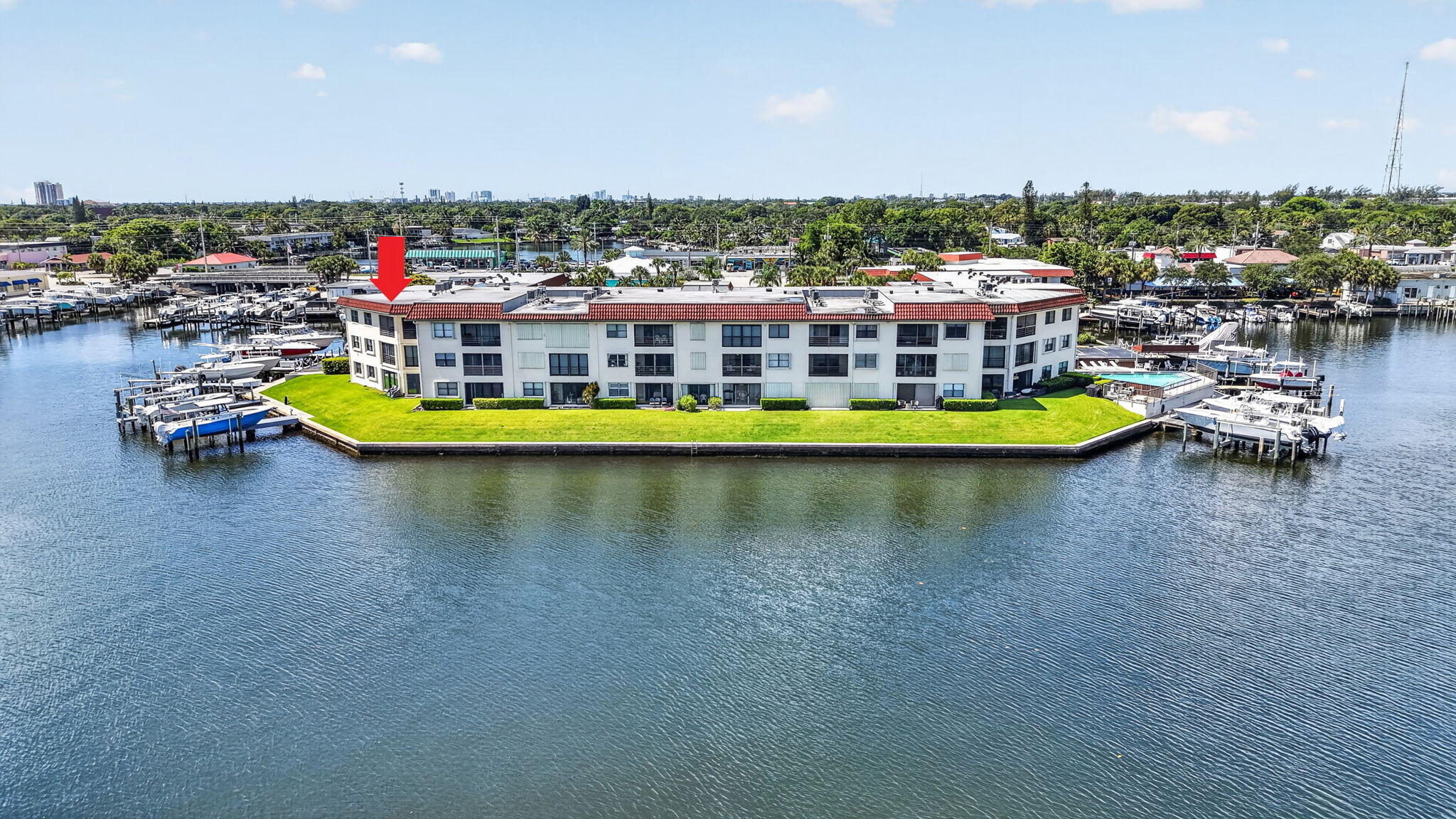 313 Lake Circle 316