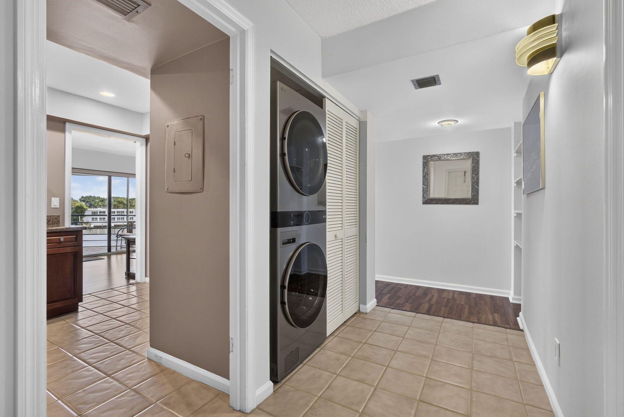 313 Lake Circle 316