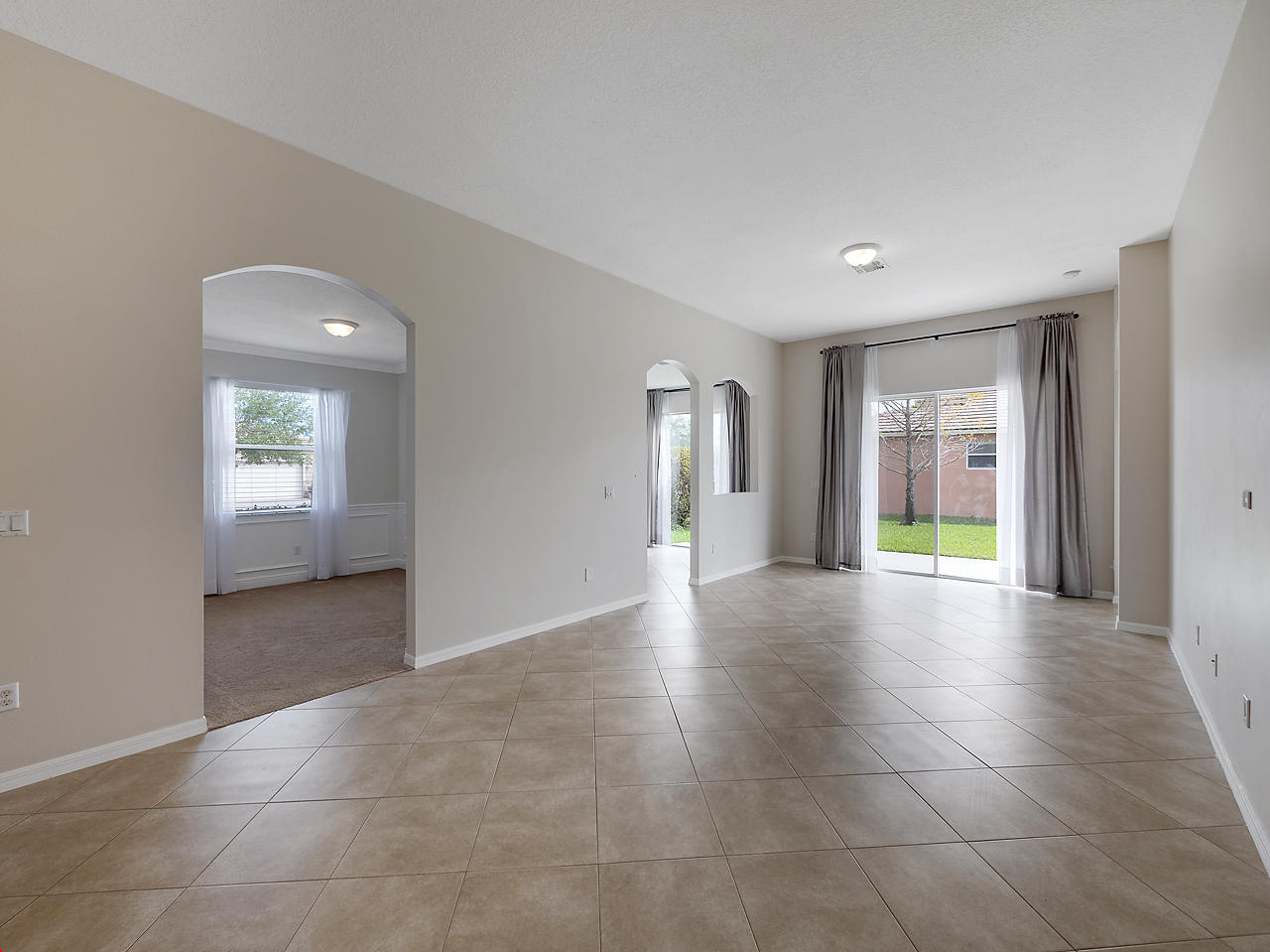 9563 SW Flowermound Circle, Port St. Lucie