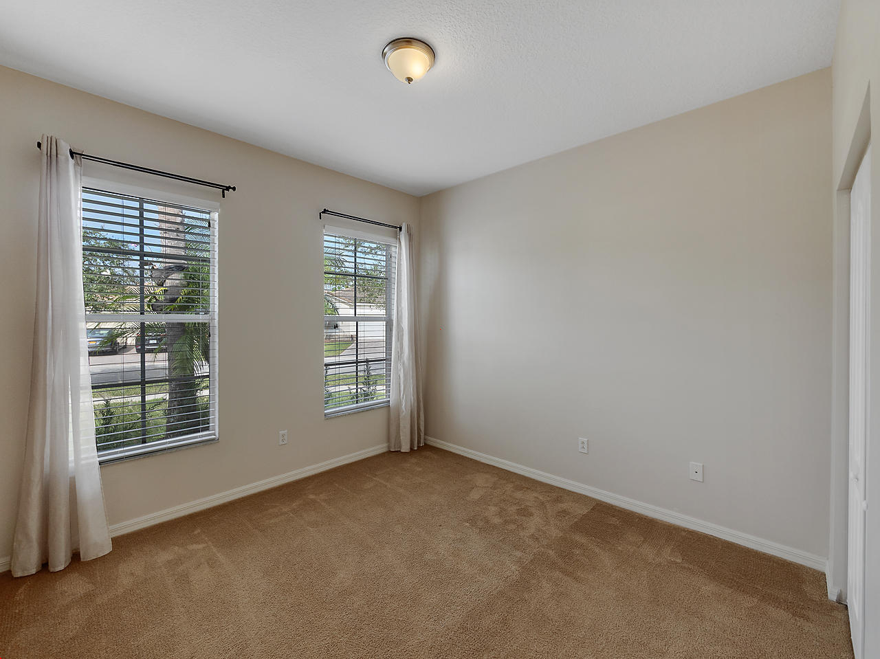 9563 SW Flowermound Circle, Port St. Lucie