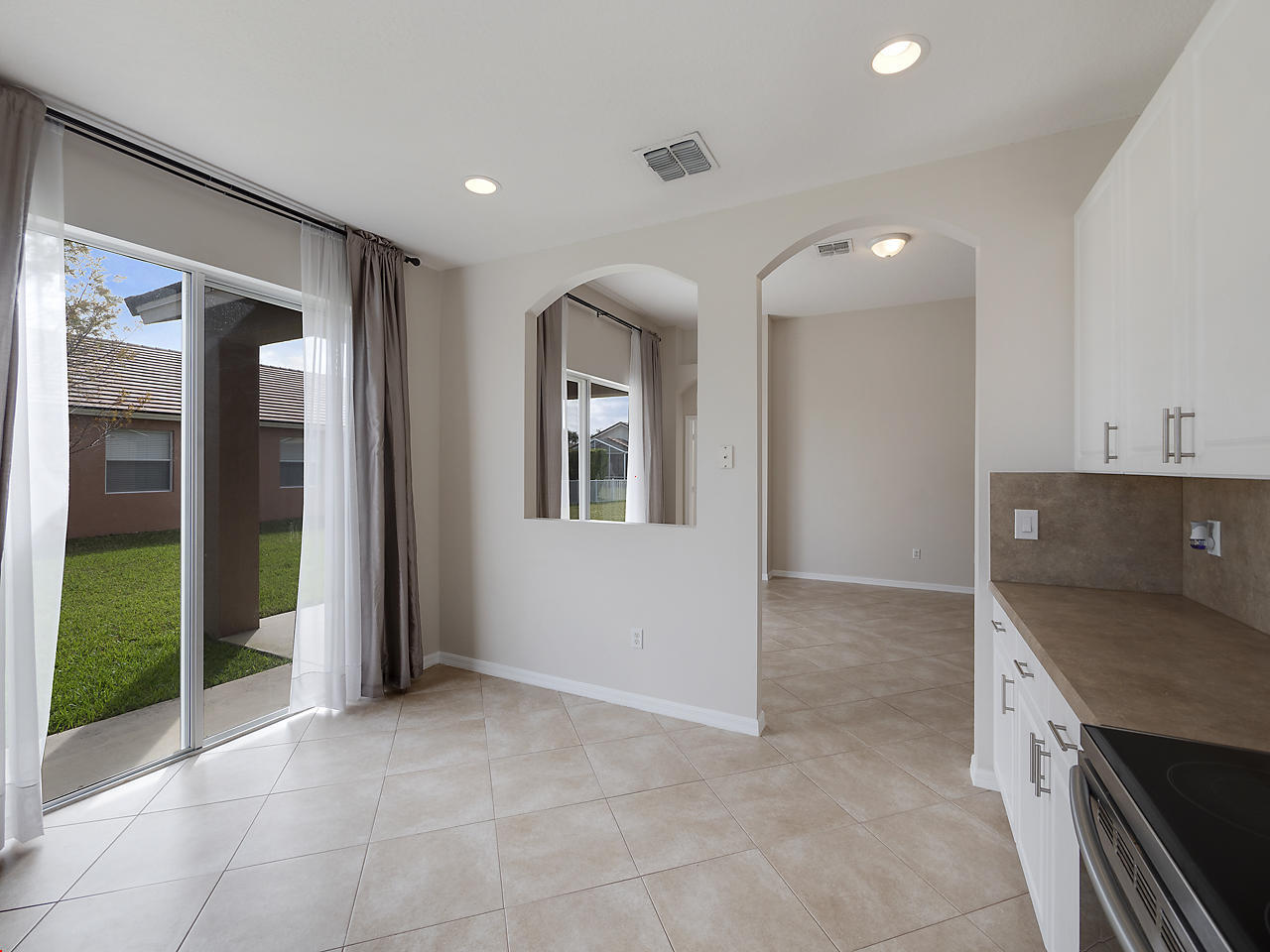 9563 SW Flowermound Circle, Port St. Lucie