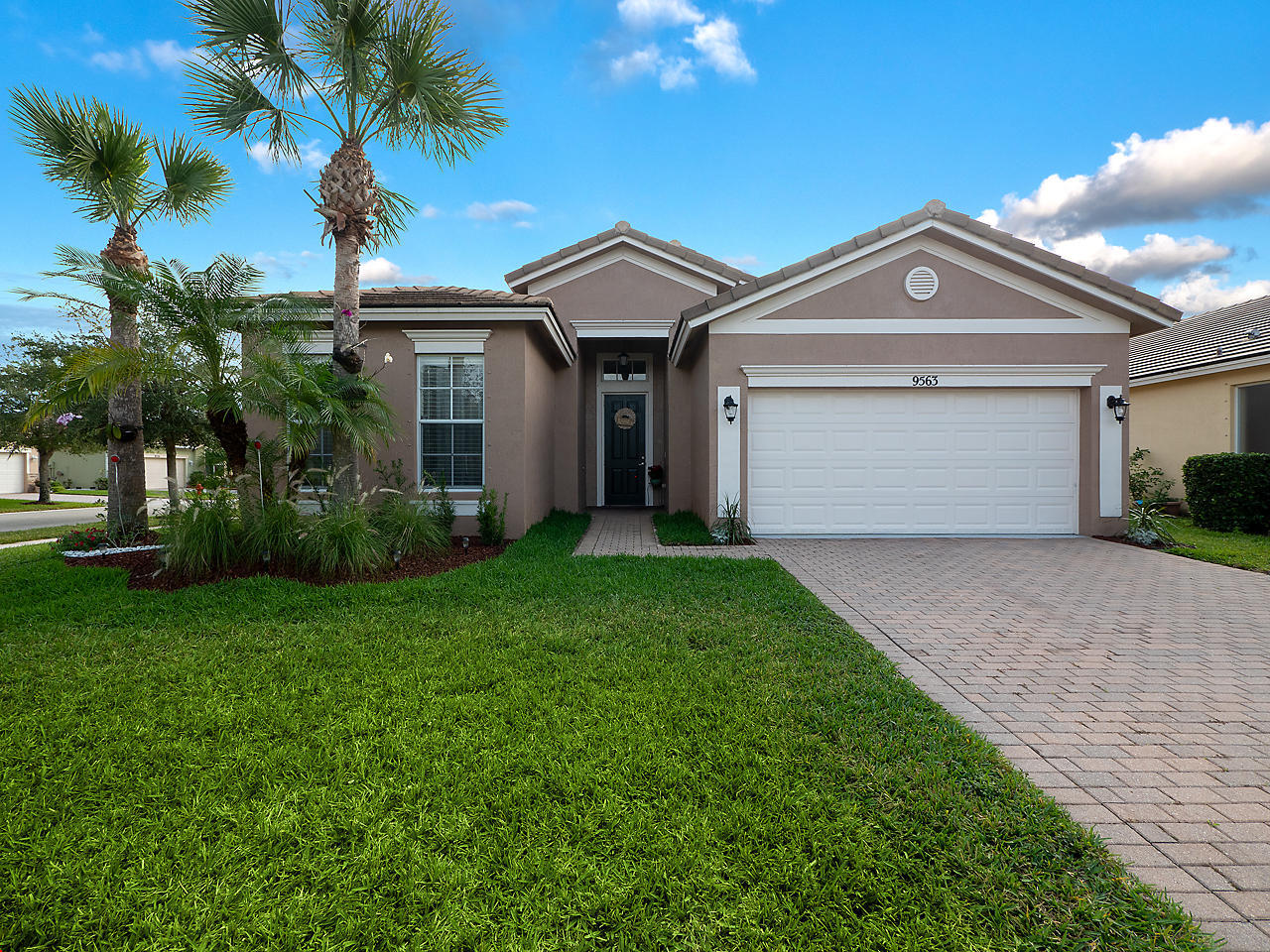 9563 SW Flowermound Circle, Port St. Lucie