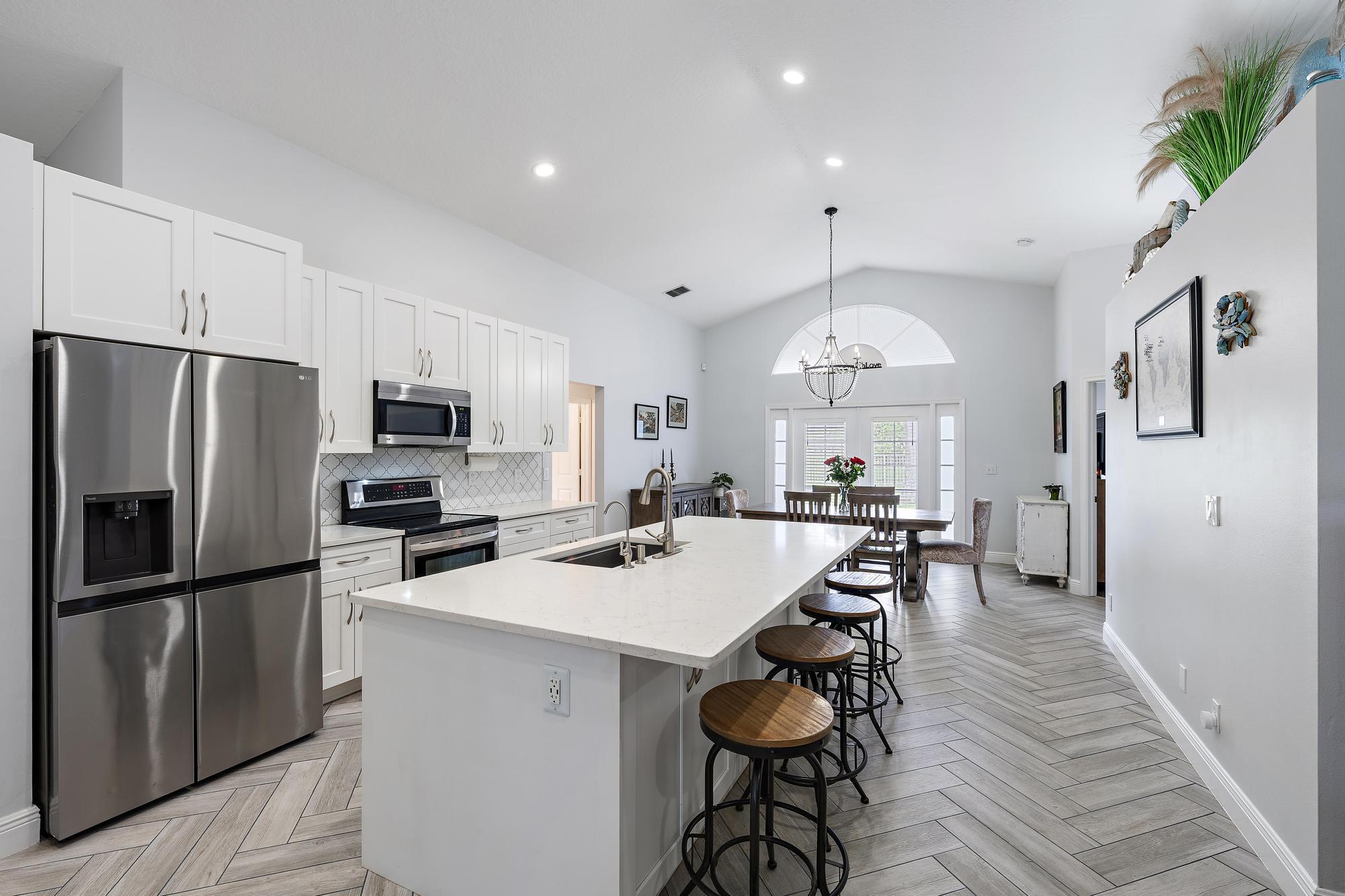 1875 Oak Berry Circle