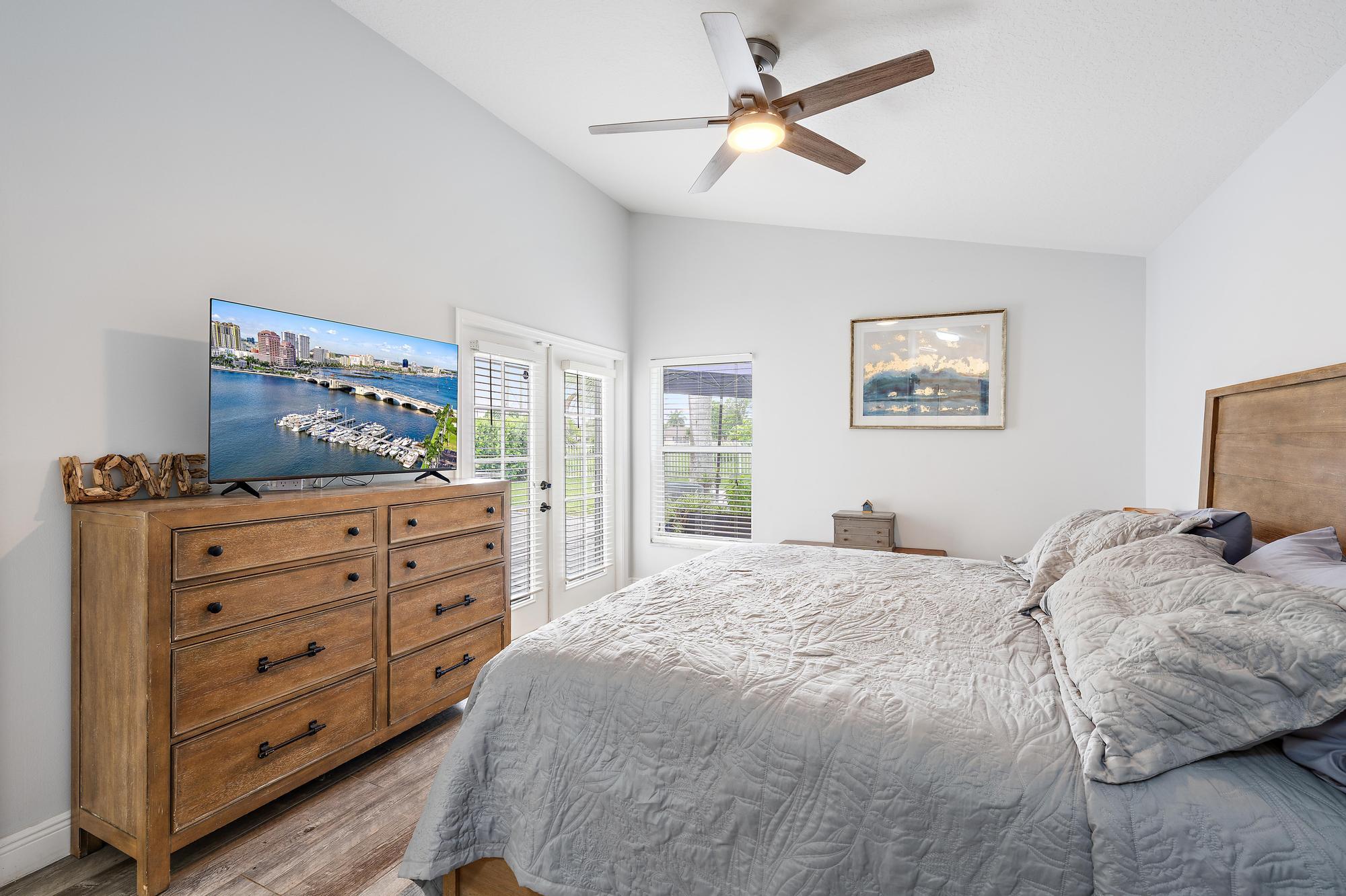 1875 Oak Berry Circle