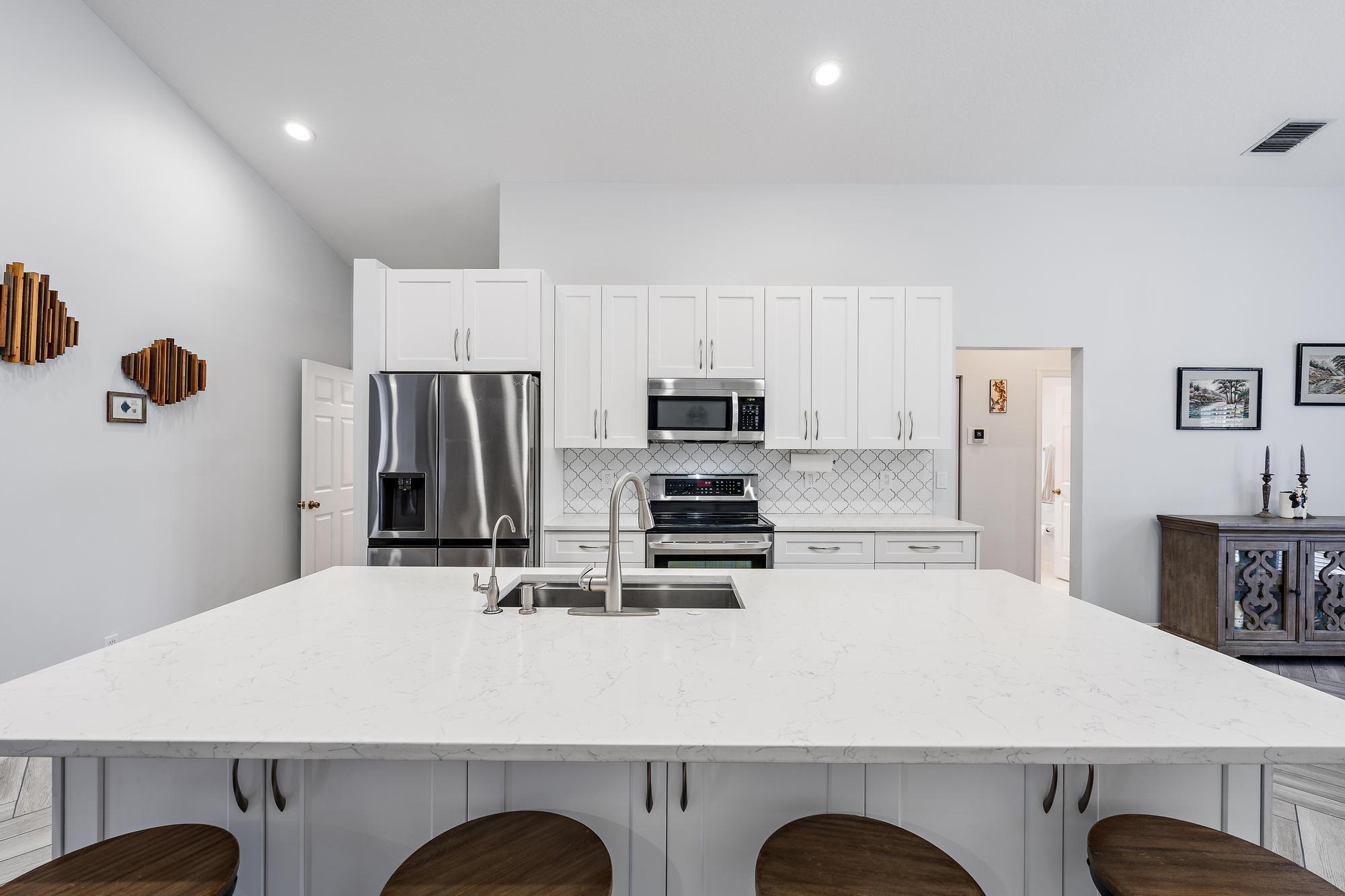 1875 Oak Berry Circle