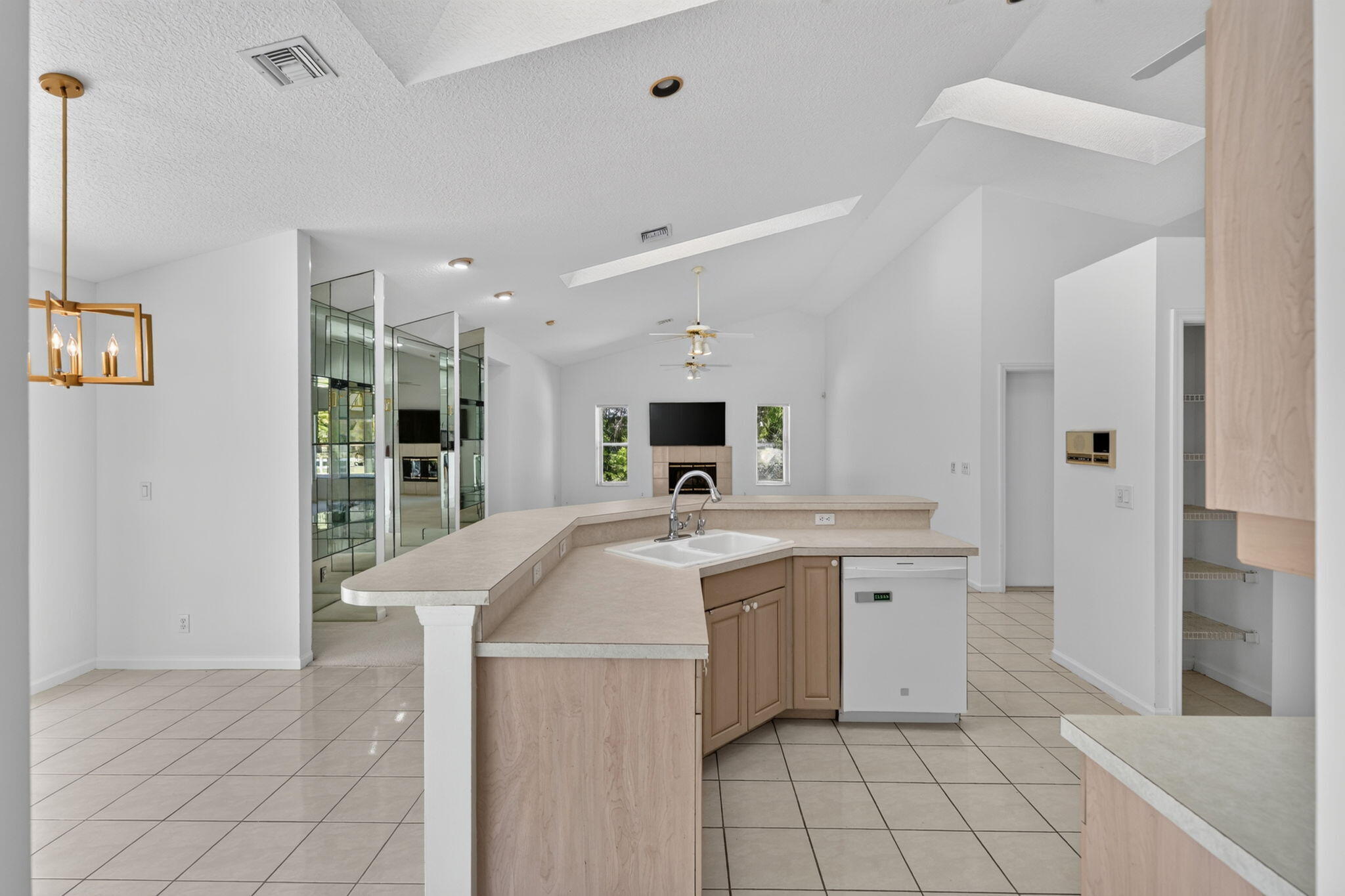 12168 Sandy Run, Farms