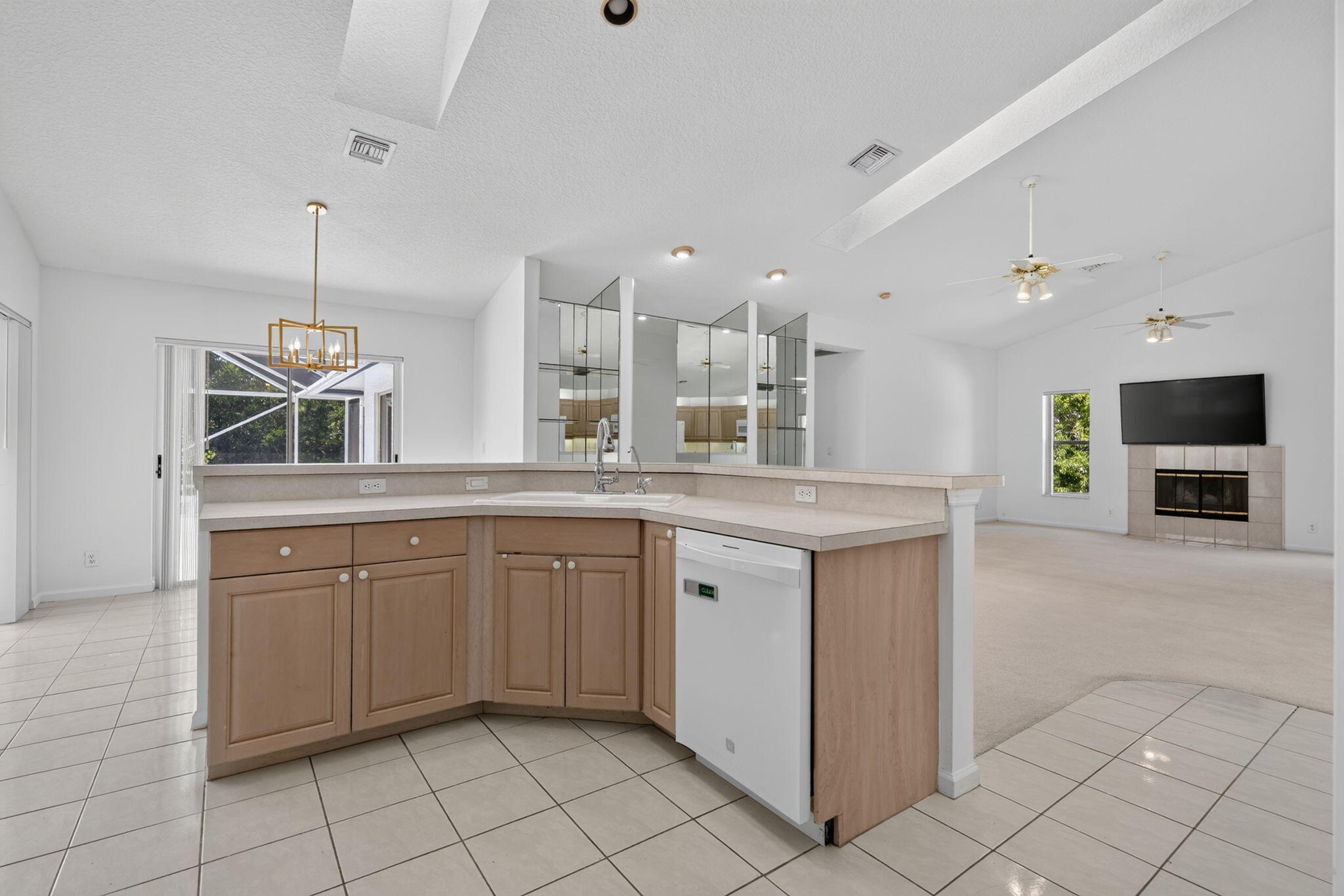 12168 Sandy Run, Farms
