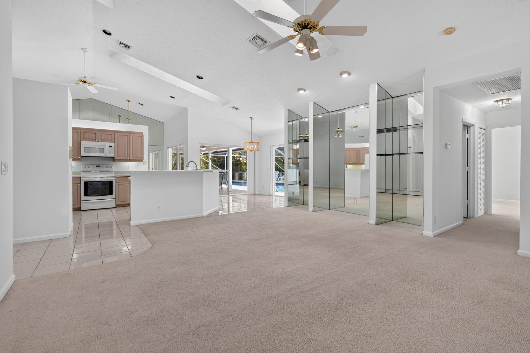 12168 Sandy Run, Farms
