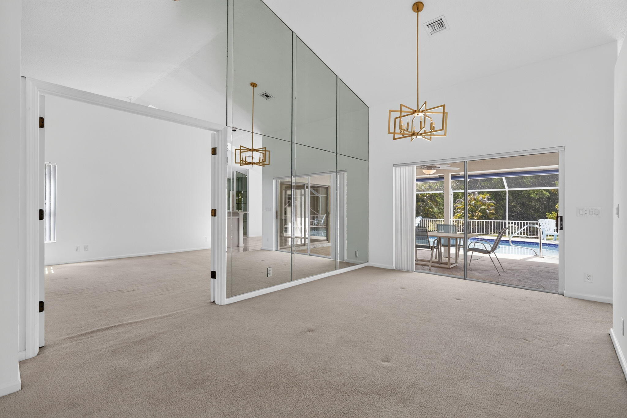 12168 Sandy Run, Farms