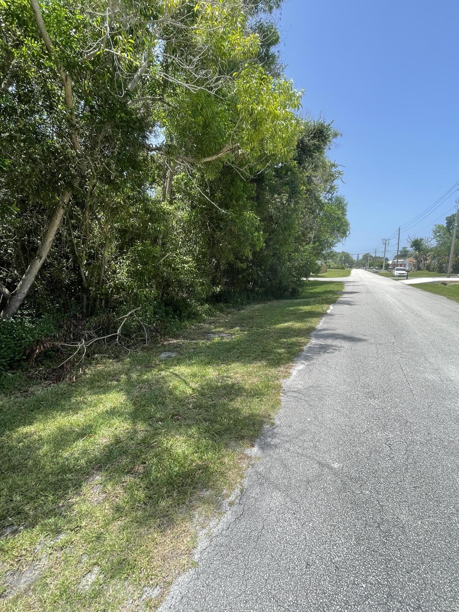 638 NW Grenada Street, Port St. Lucie