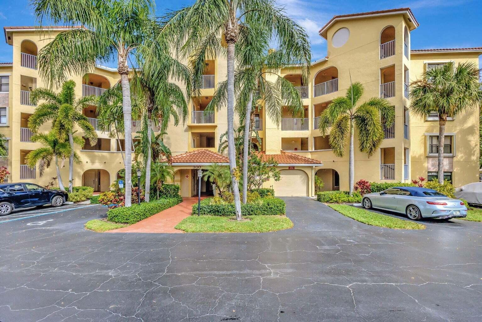 300 Uno Lago Drive 303