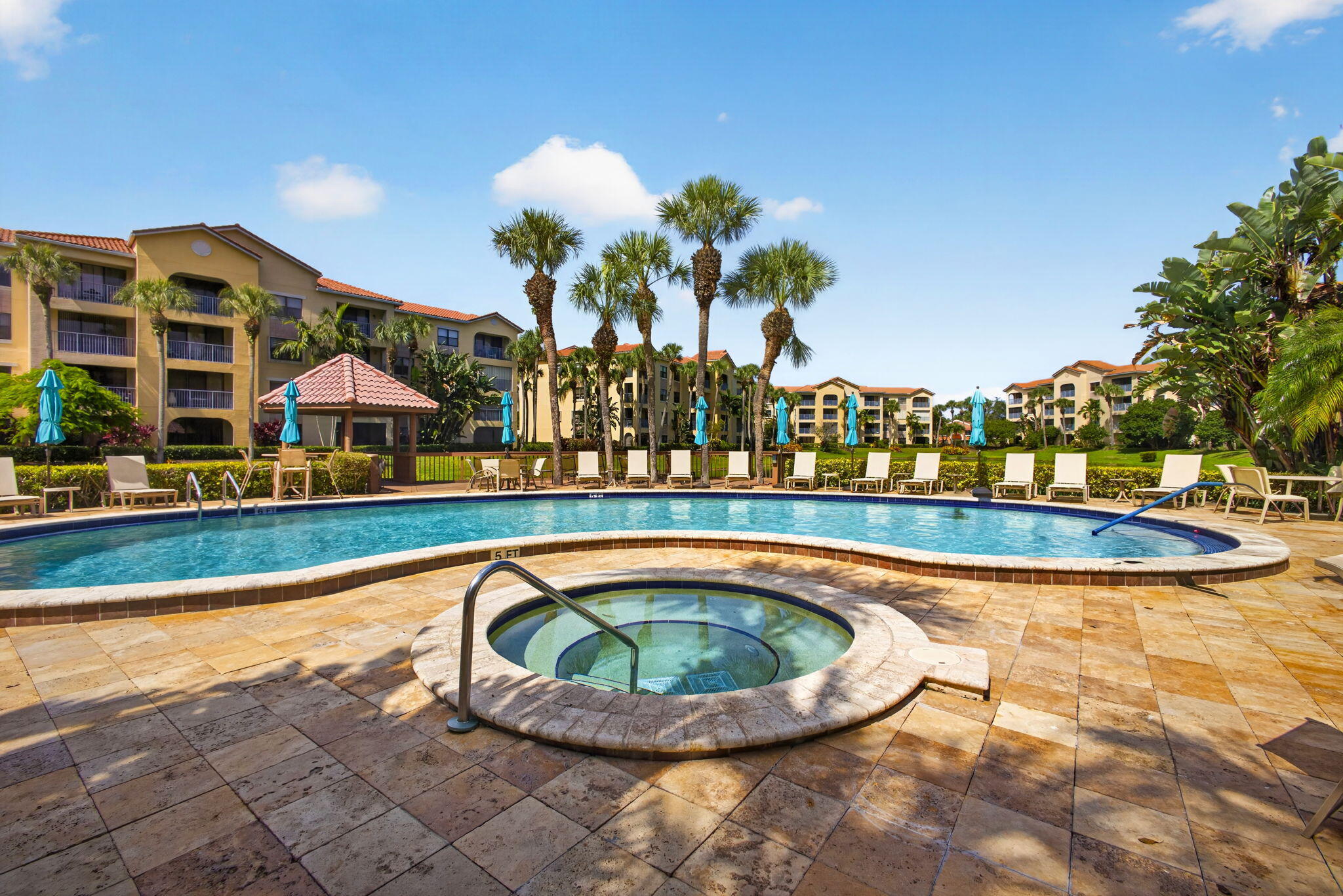 700 Uno Lago Drive 403