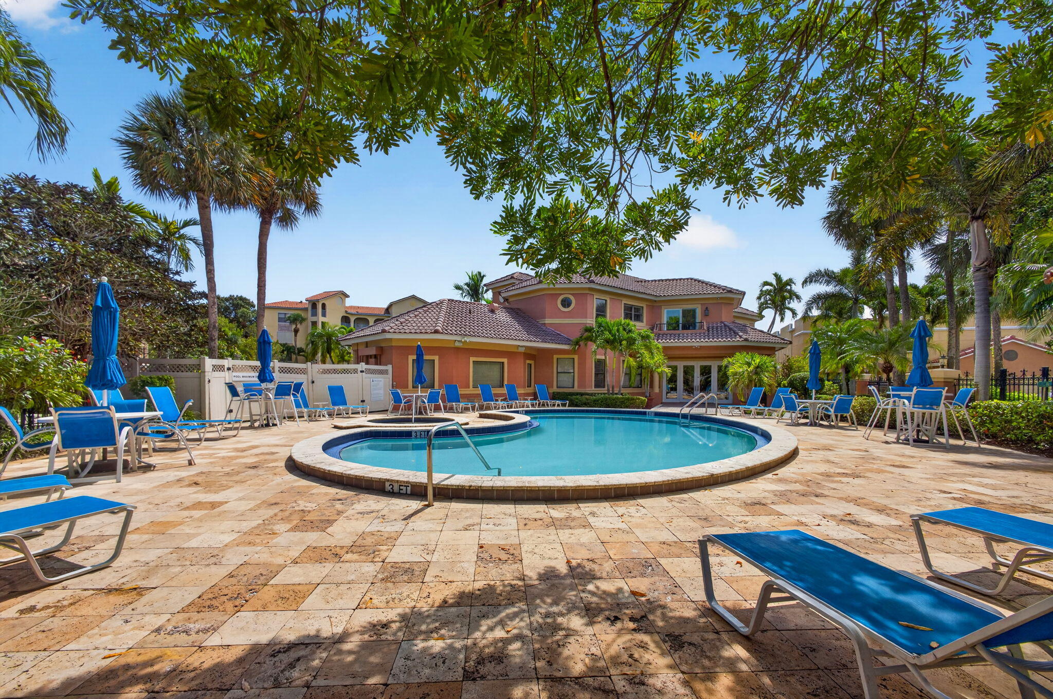 700 Uno Lago Drive 403