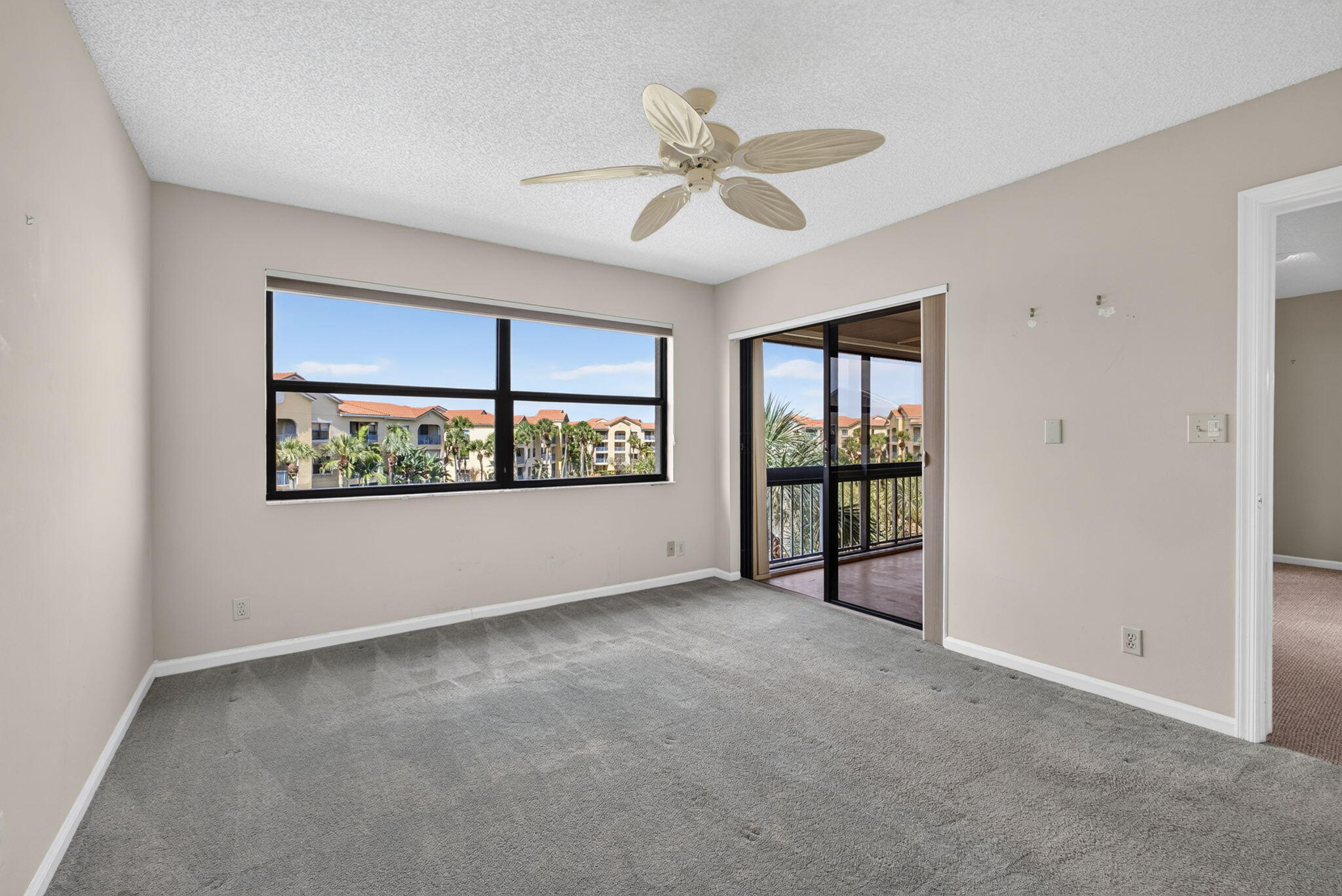 700 Uno Lago Drive 403