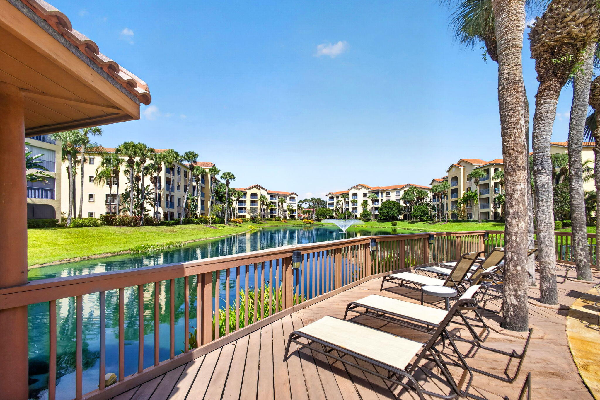 700 Uno Lago Drive 403