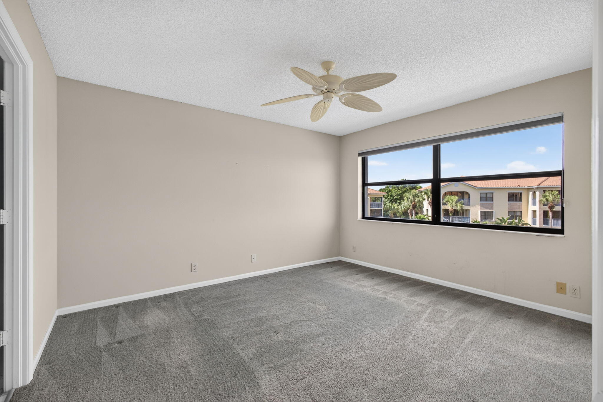 700 Uno Lago Drive 403