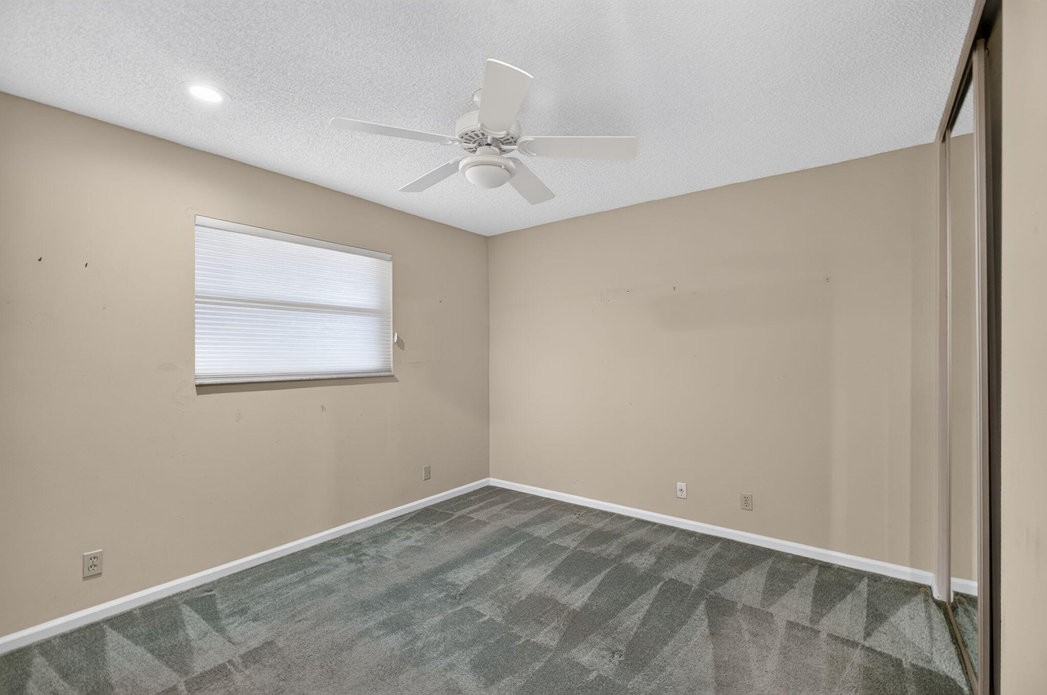 700 Uno Lago Drive 403