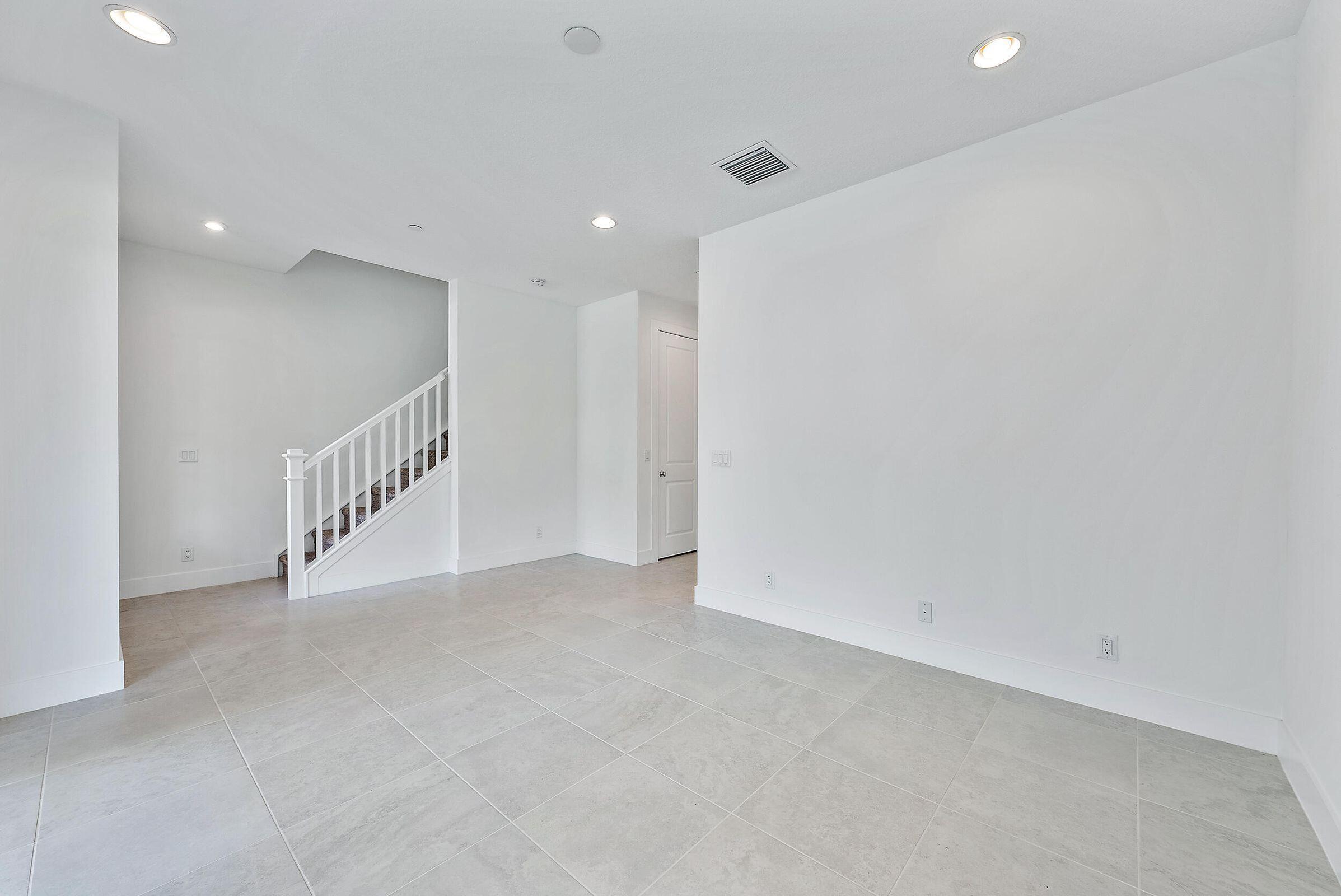 12625 MACHIAVELLI Way