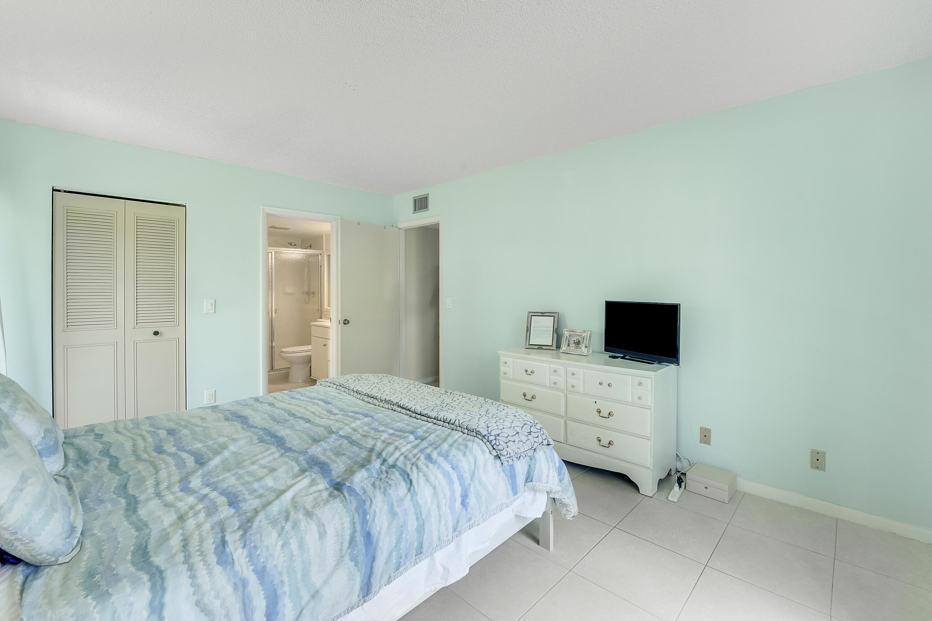 1112 Green Pine Boulevard G1