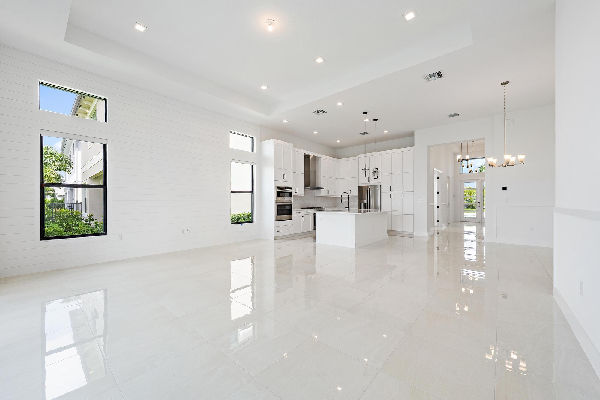 13062 Florida Crane Drive