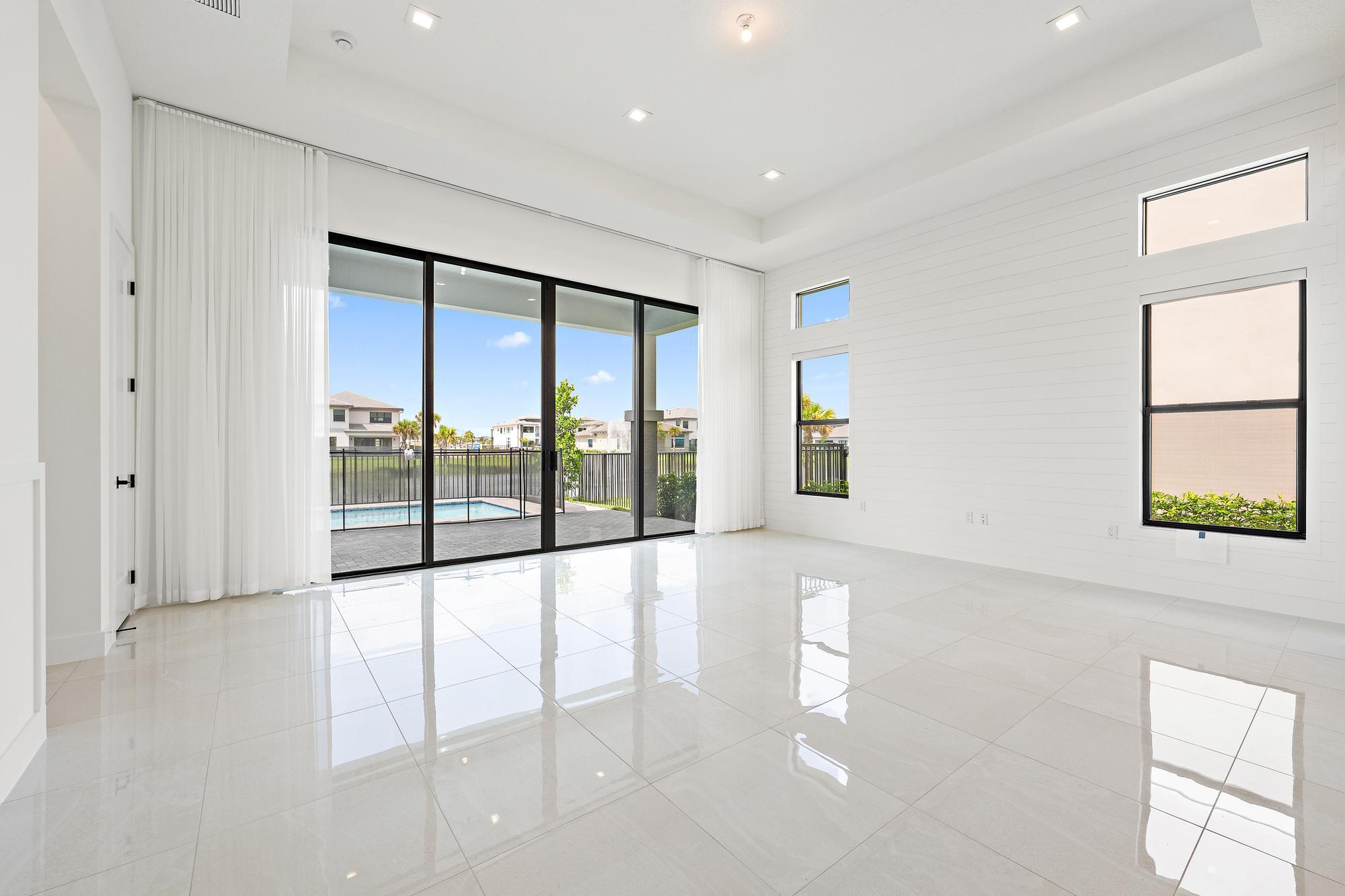13062 Florida Crane Drive