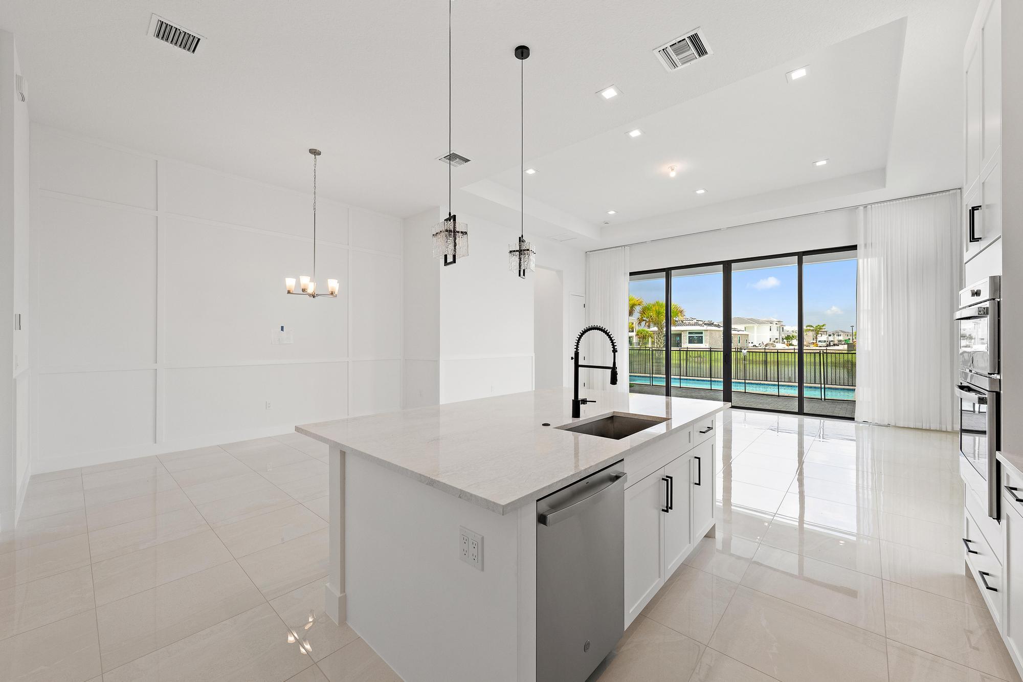 13062 Florida Crane Drive