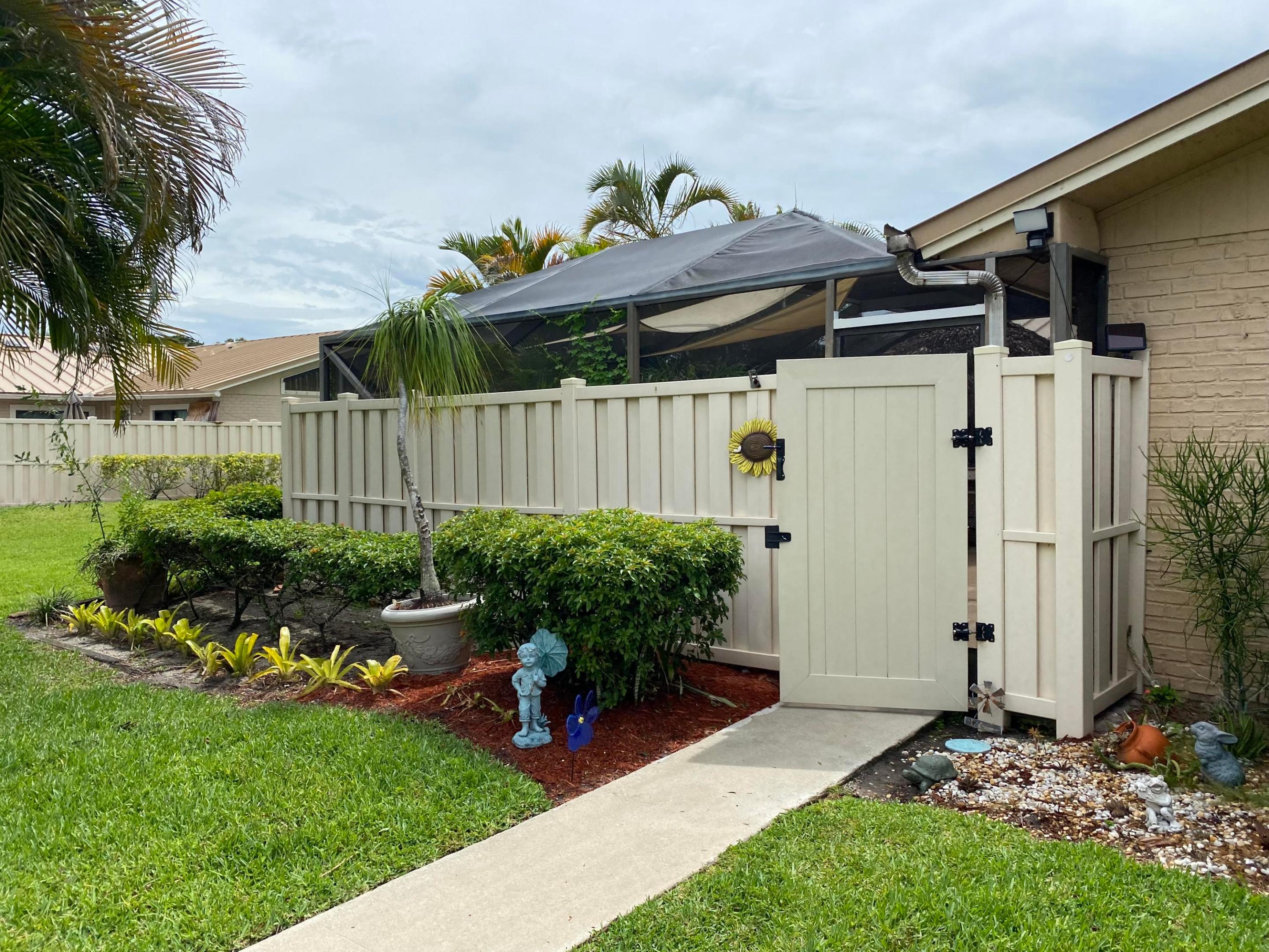 5590 Golden Eagle Circle