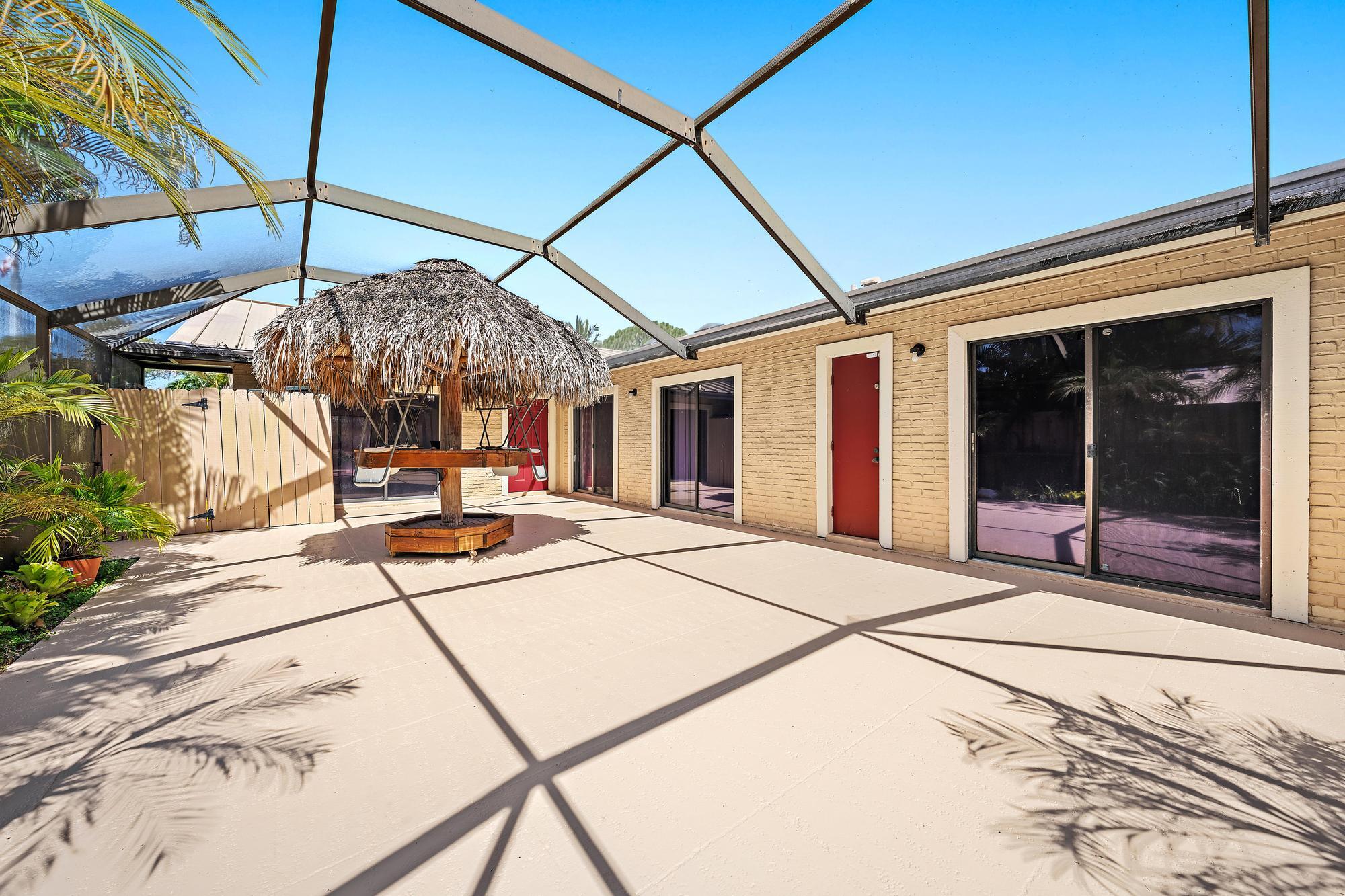 5590 Golden Eagle Circle