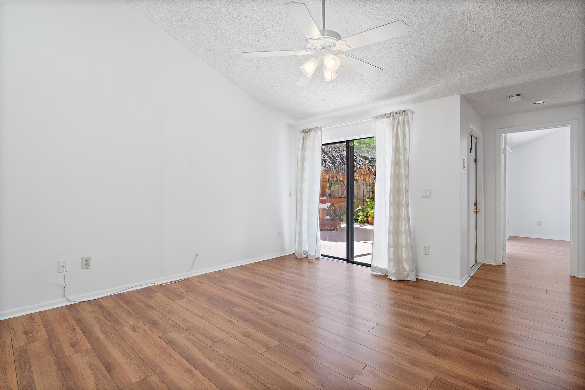5590 Golden Eagle Circle