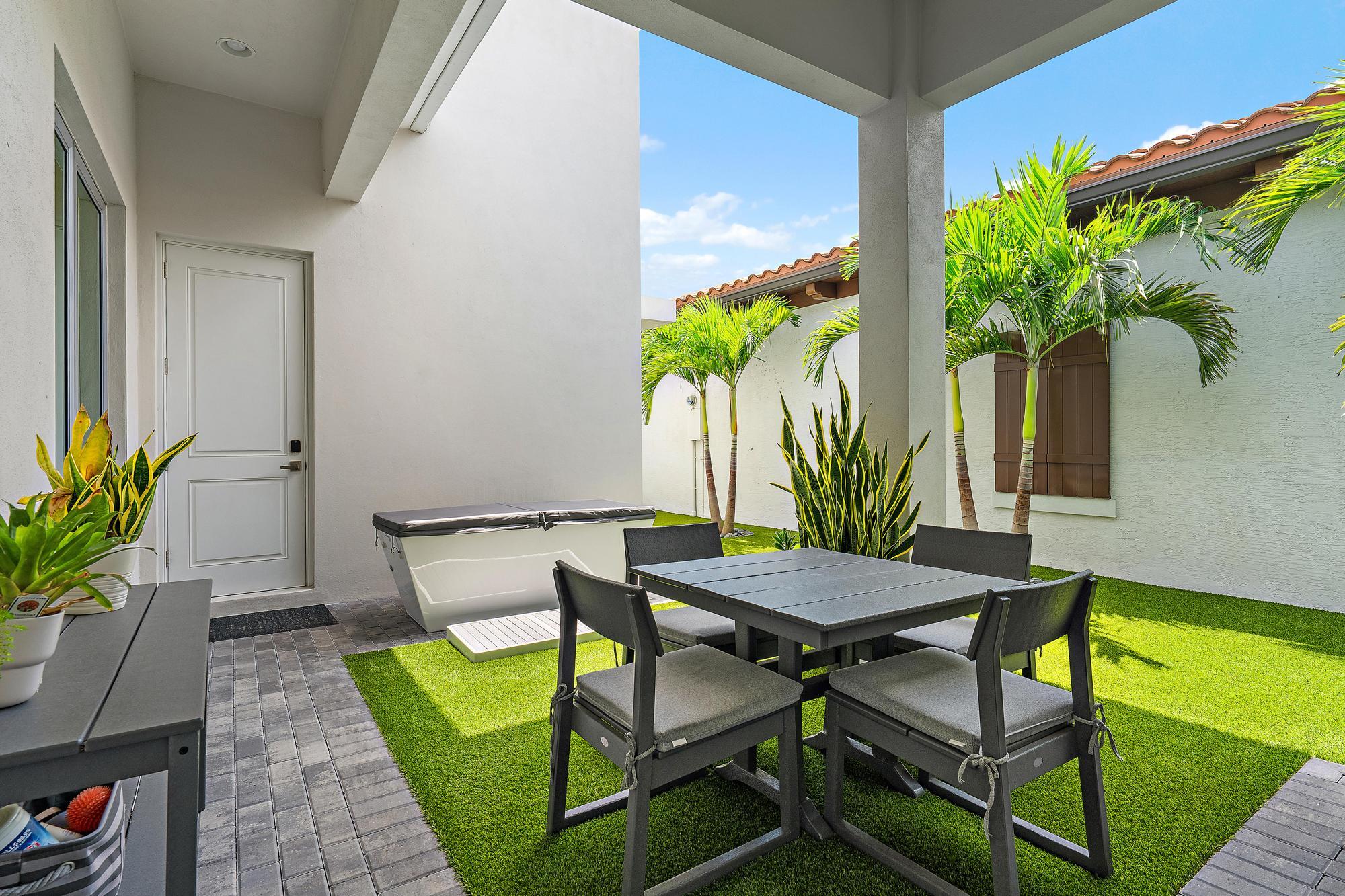 1189 Faulkner Terrace