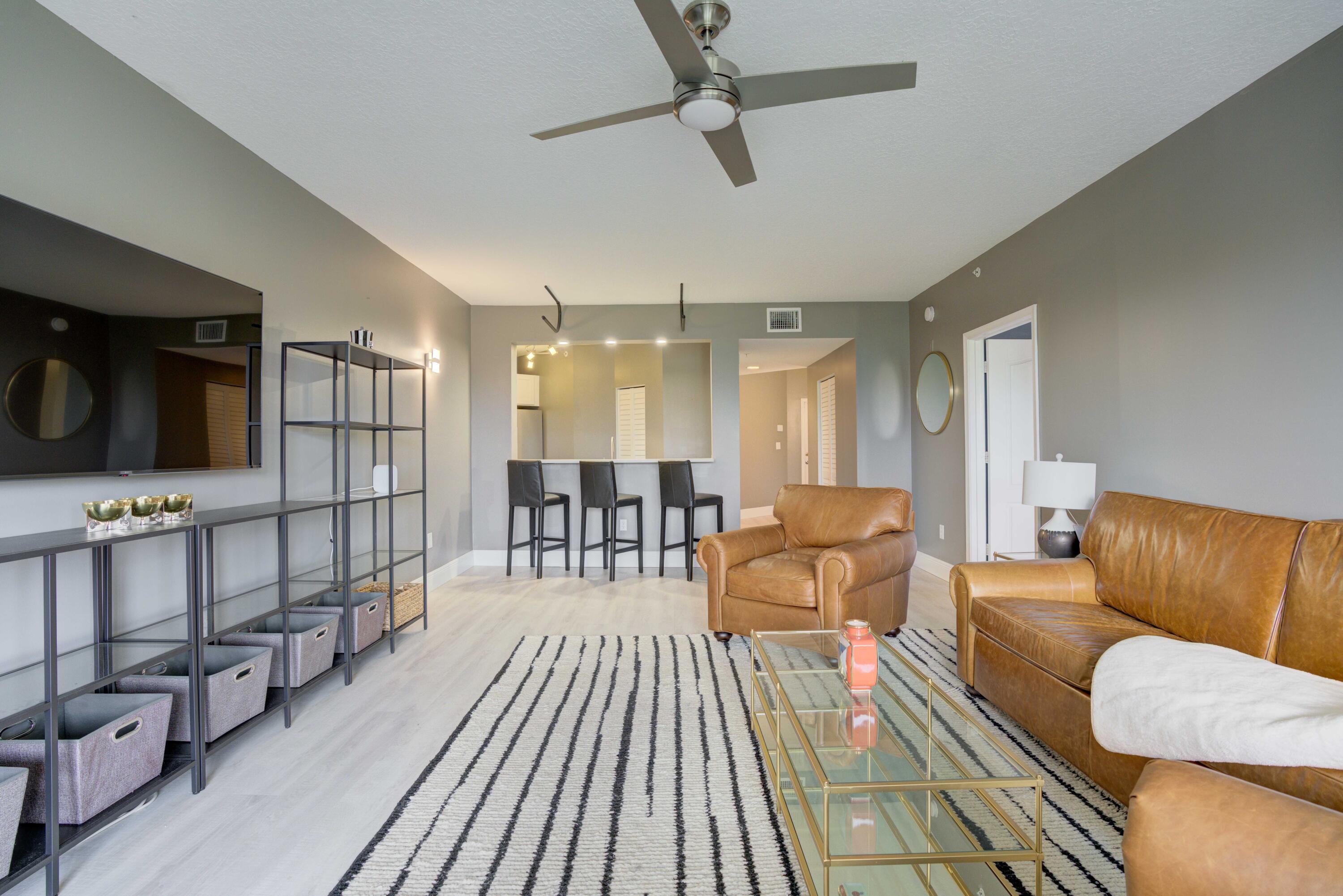 100 UNO LAGO Drive 402