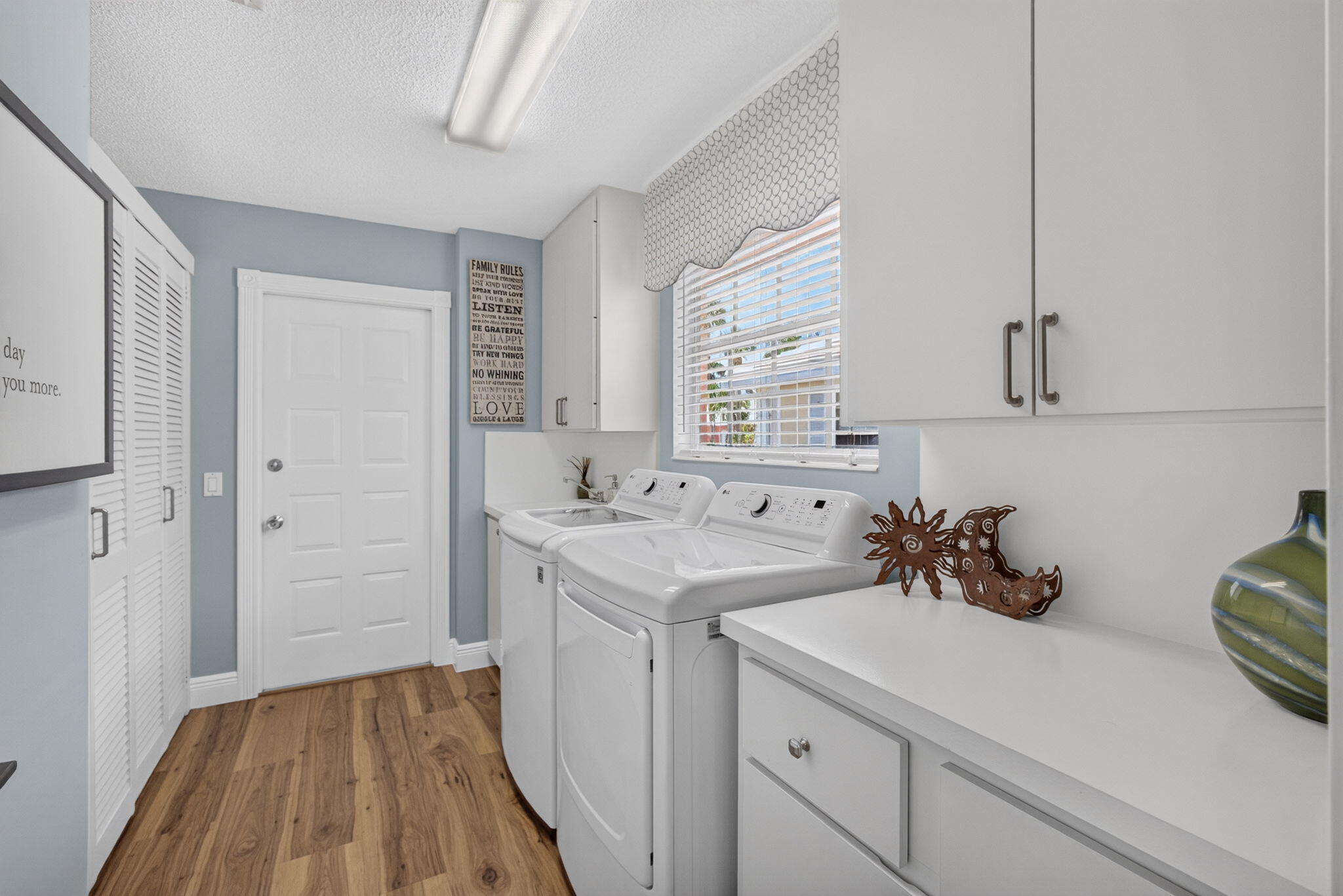 4089 Old Oak Drive