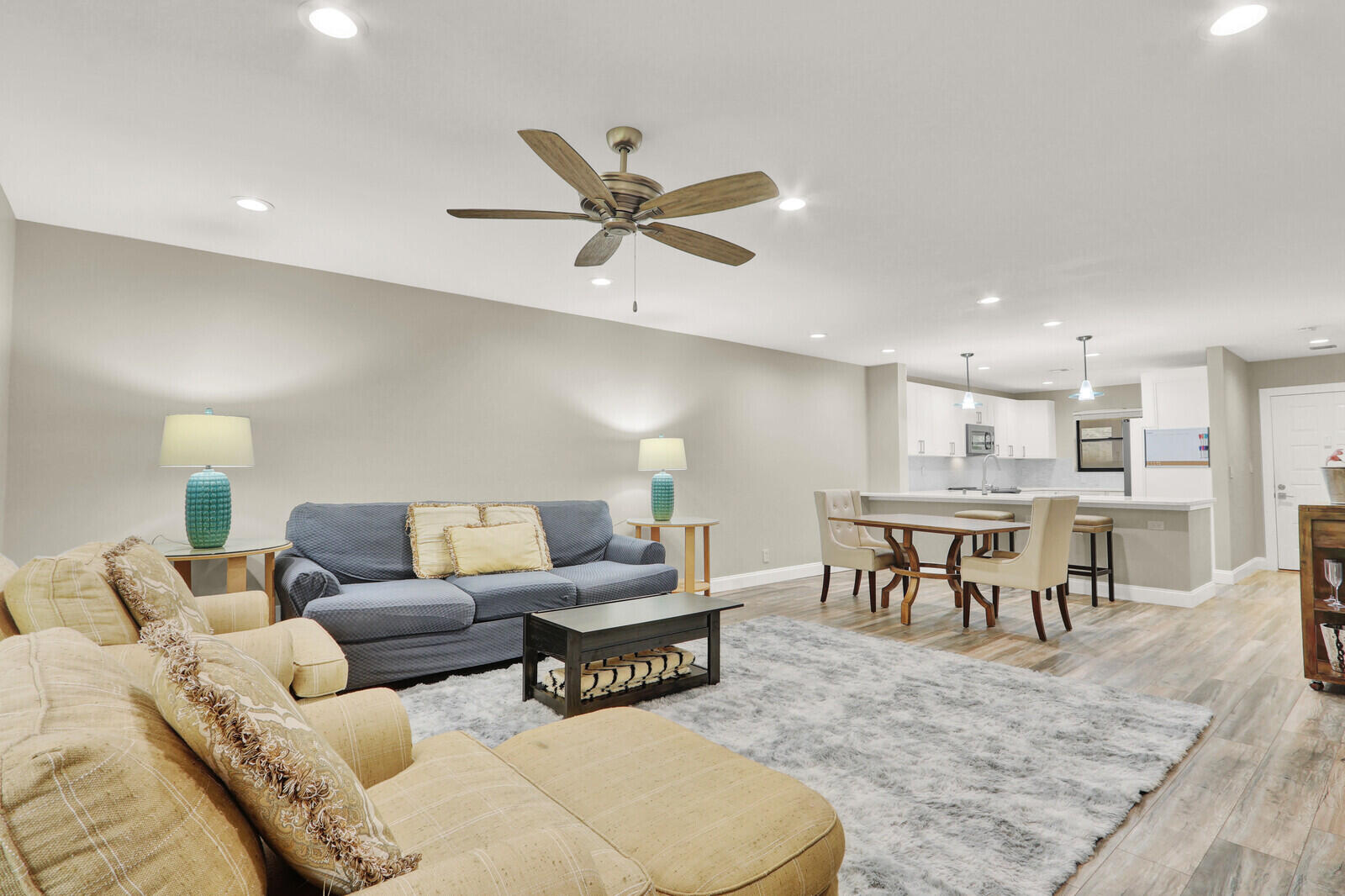 12910 BRIARLAKE Drive 203