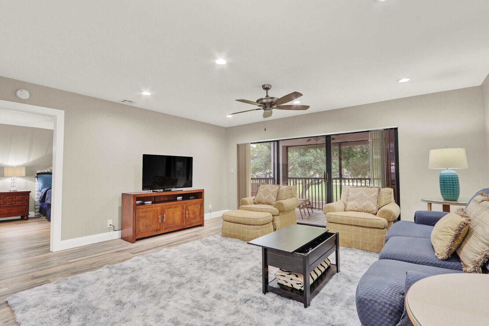 12910 BRIARLAKE Drive 203