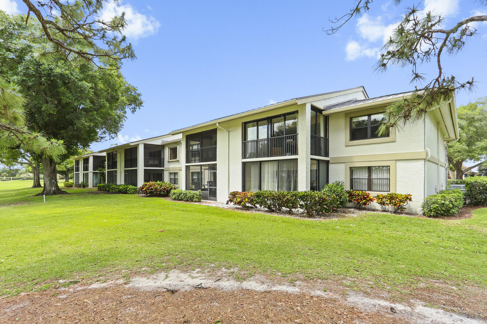 12910 BRIARLAKE Drive 203