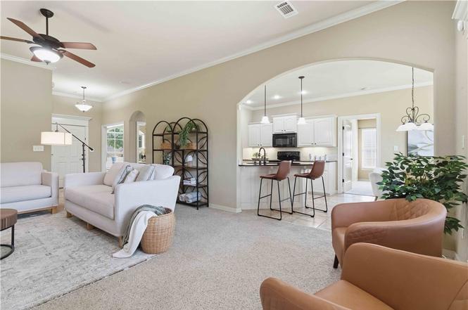 3673 W Mountain View Drive
