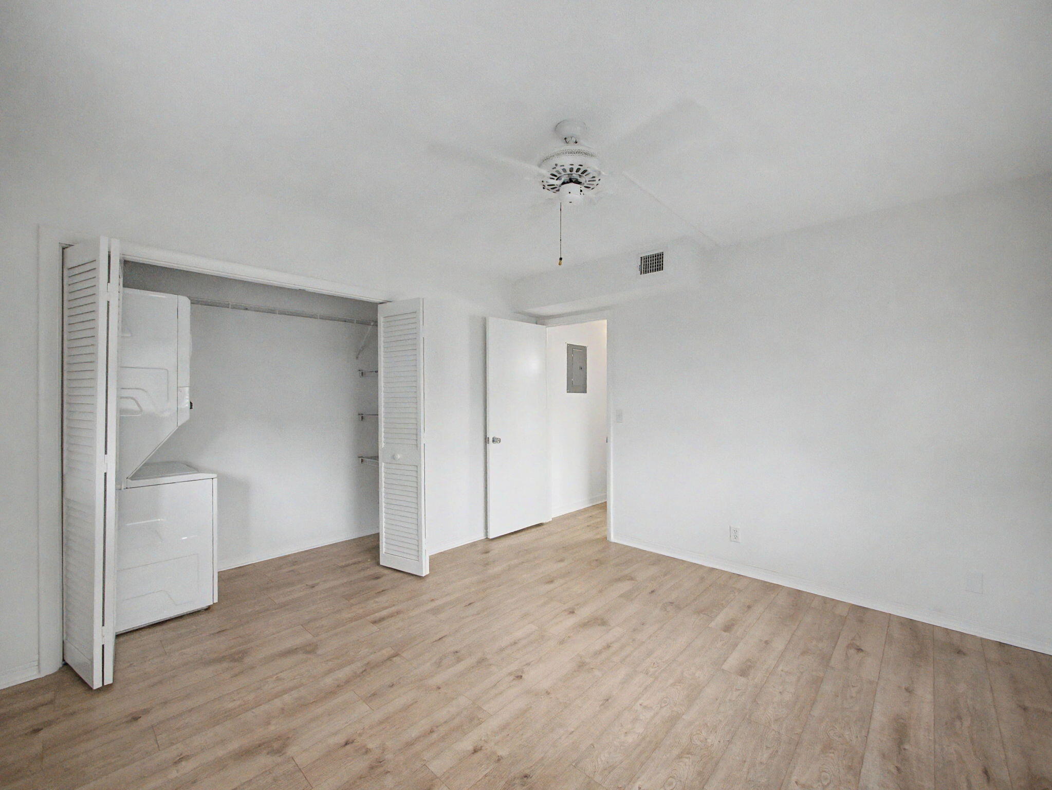 3 Westwood Avenue 101E