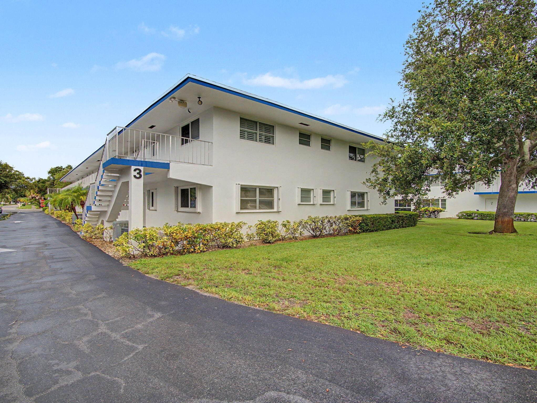 3 Westwood Avenue 101E