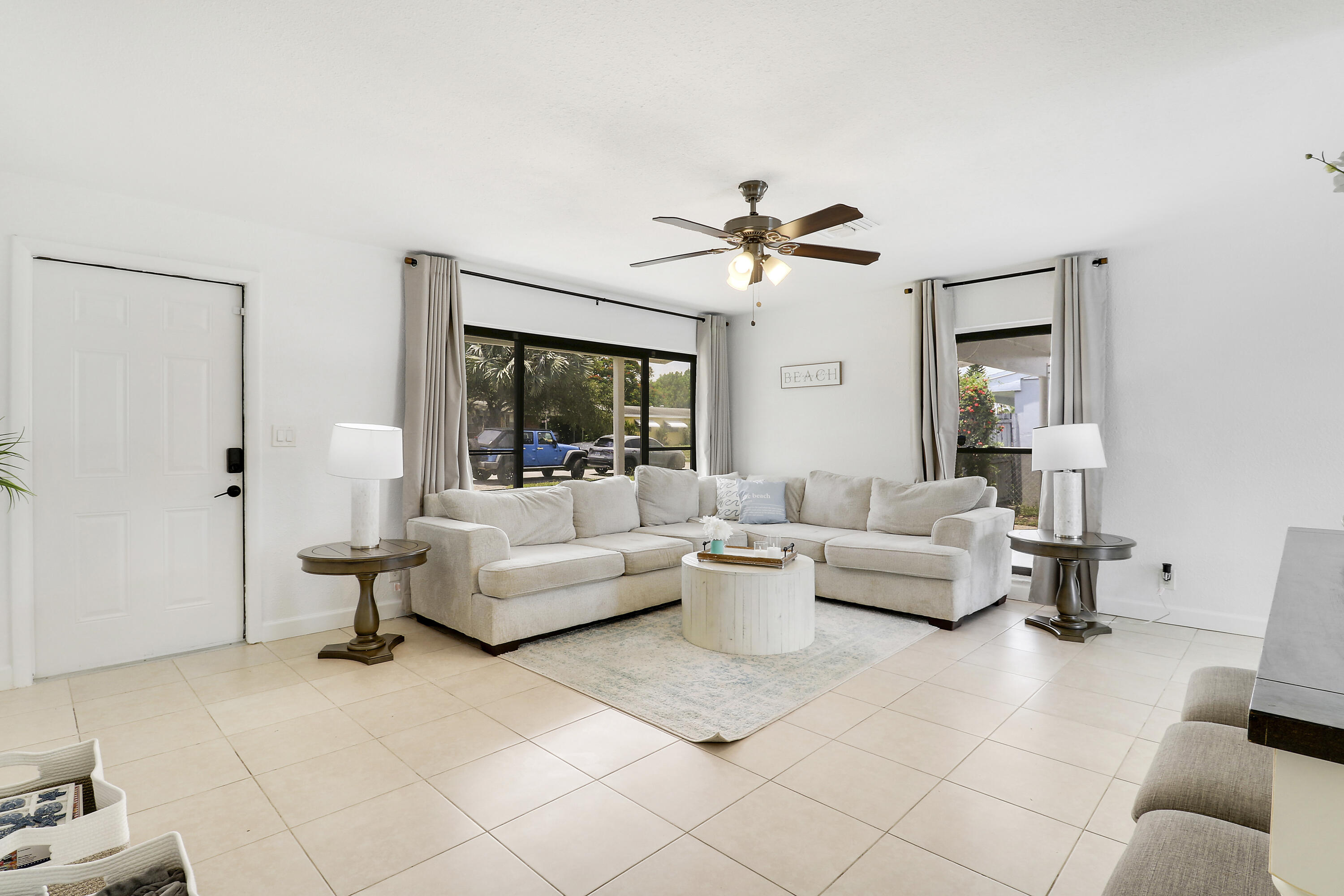 3539 Everglades Road