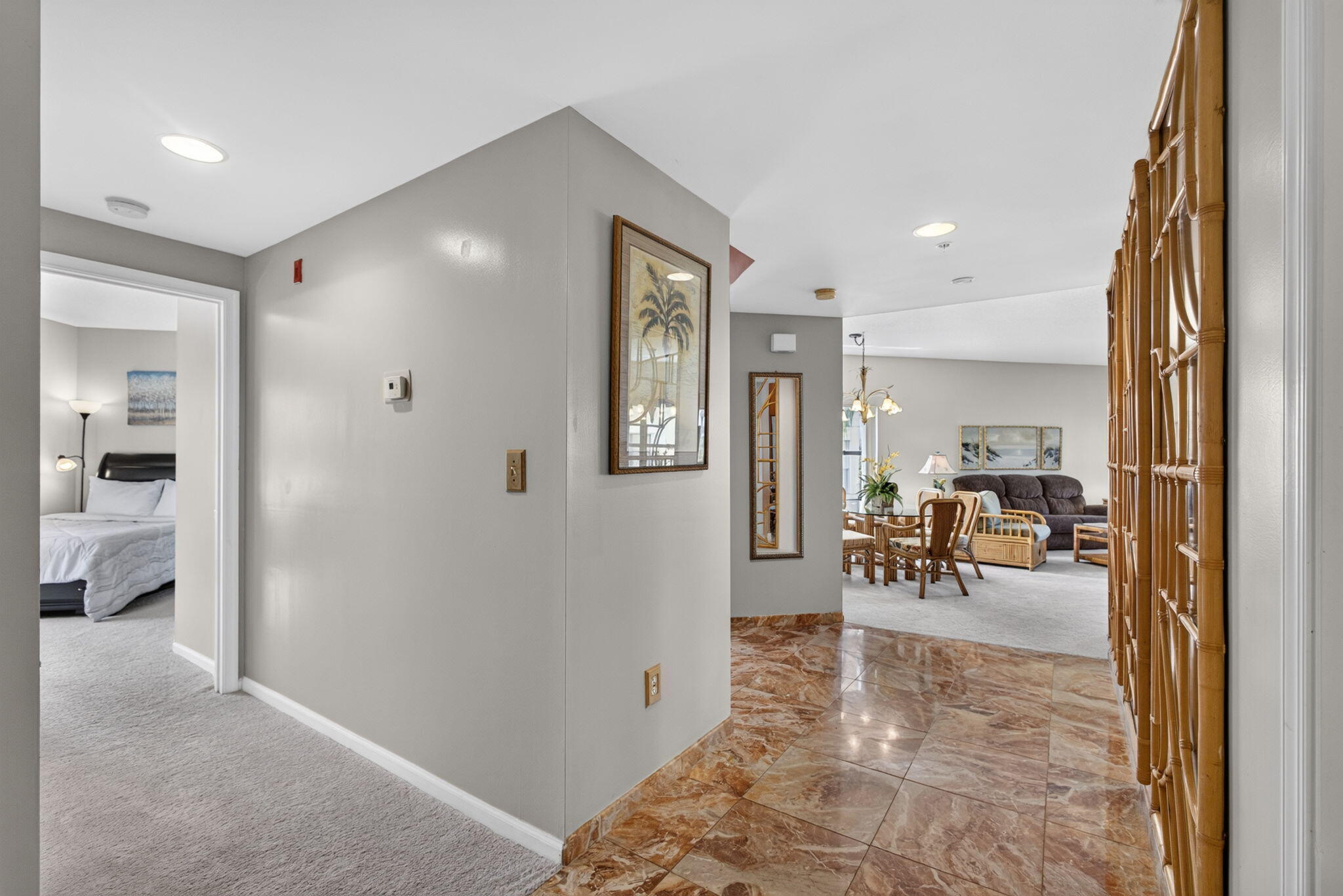 500 UNO LAGO Drive 201